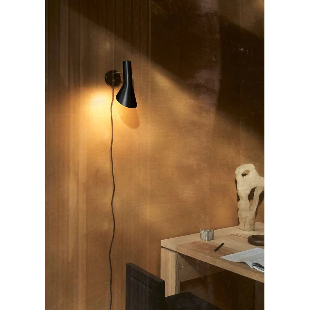 Louis Poulsen Aj Wall Lamp, Brass/Black