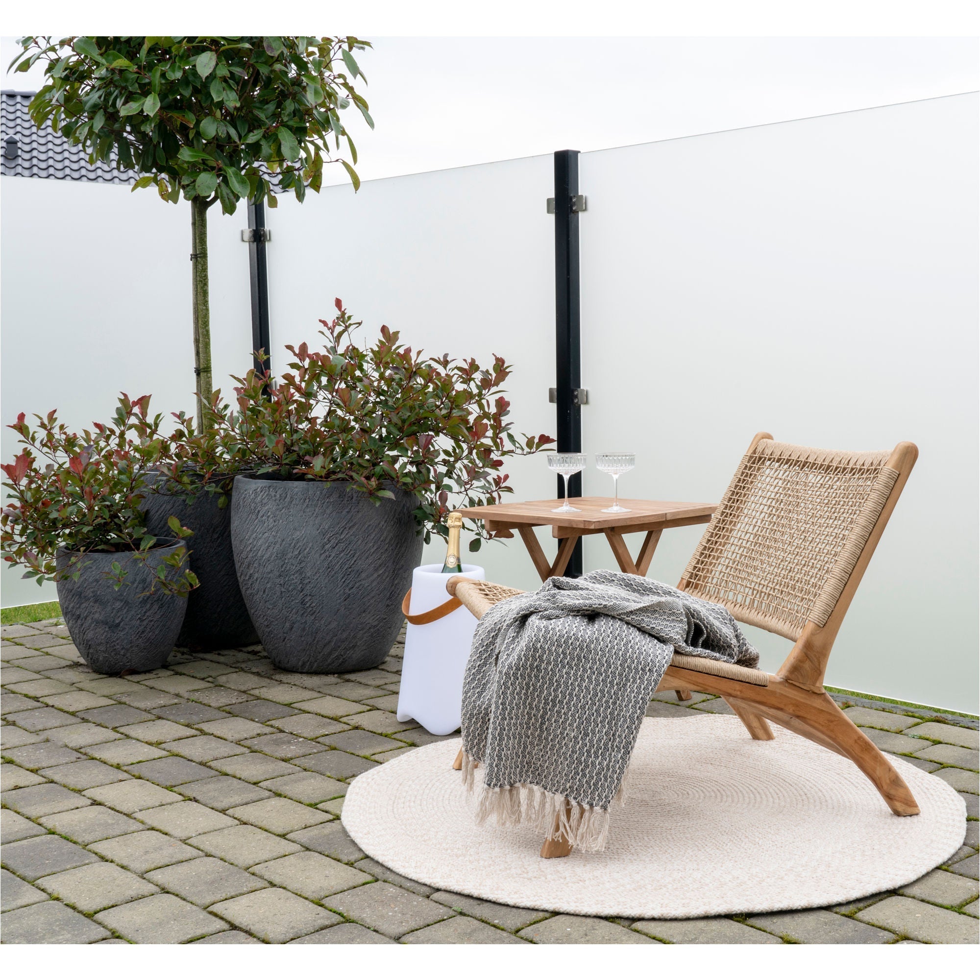 House Nordic Derby Chair In Polyrattan, Nature With Teak Wood Legs