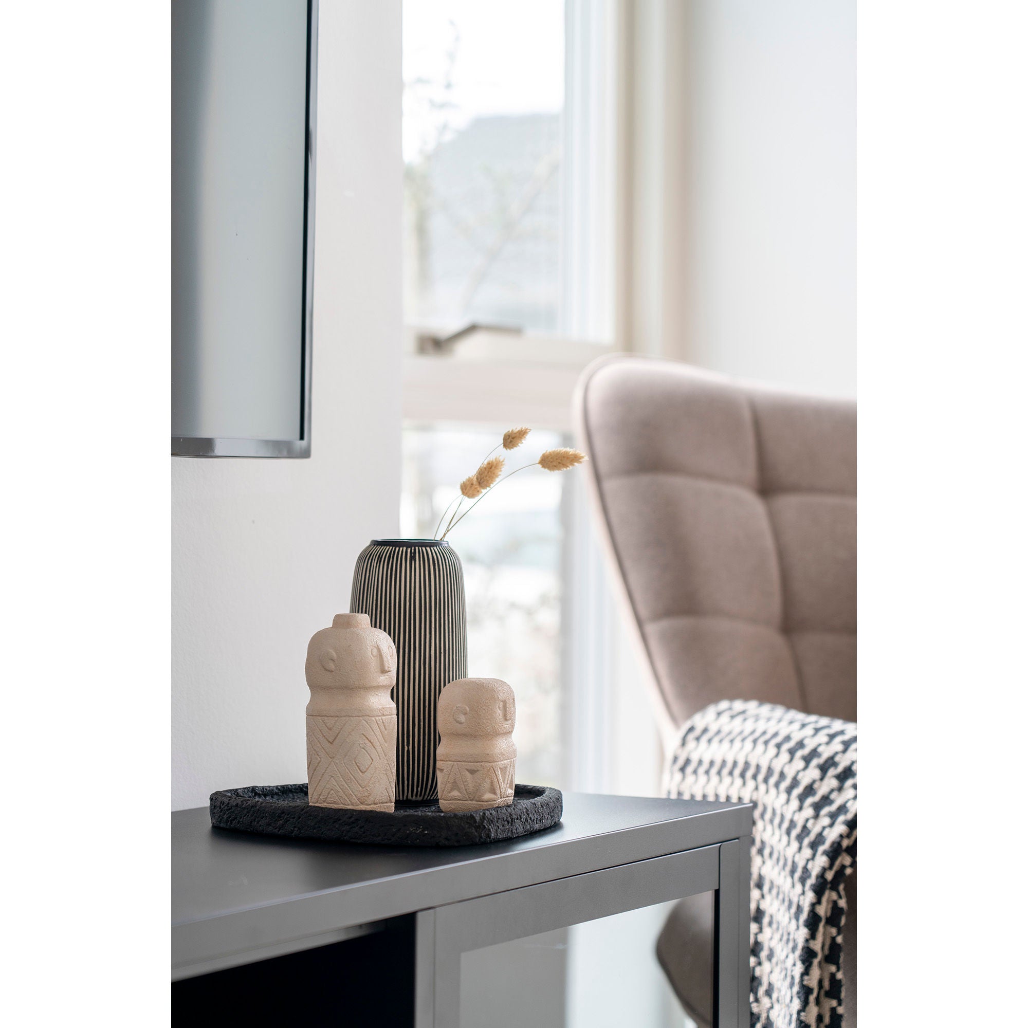 House Nordic Tray, Cement, Black, 26,5x26x2 Cm