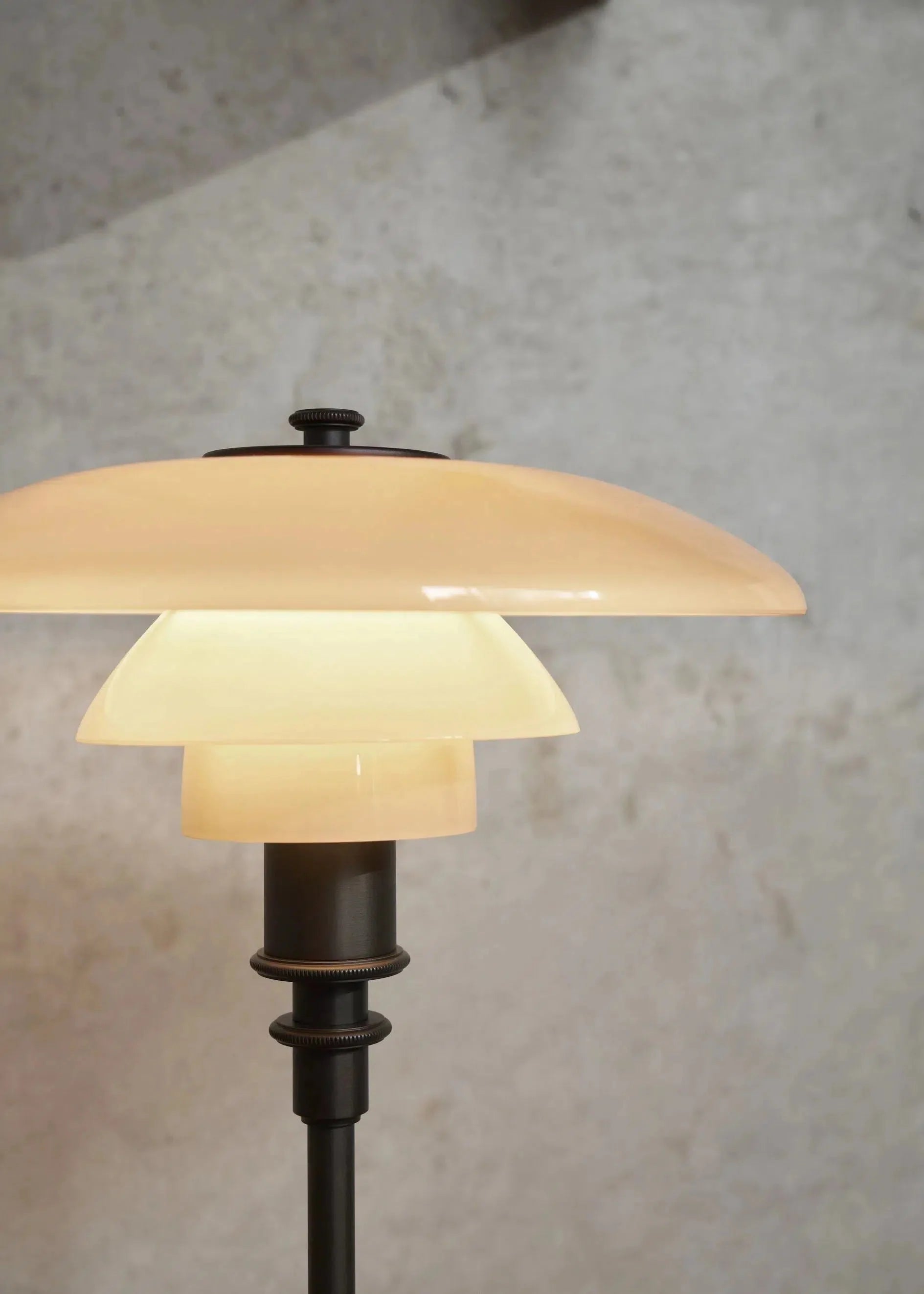 Louis Poulsen Ph 2/1 Table Lamp, Dusty Terracotta
