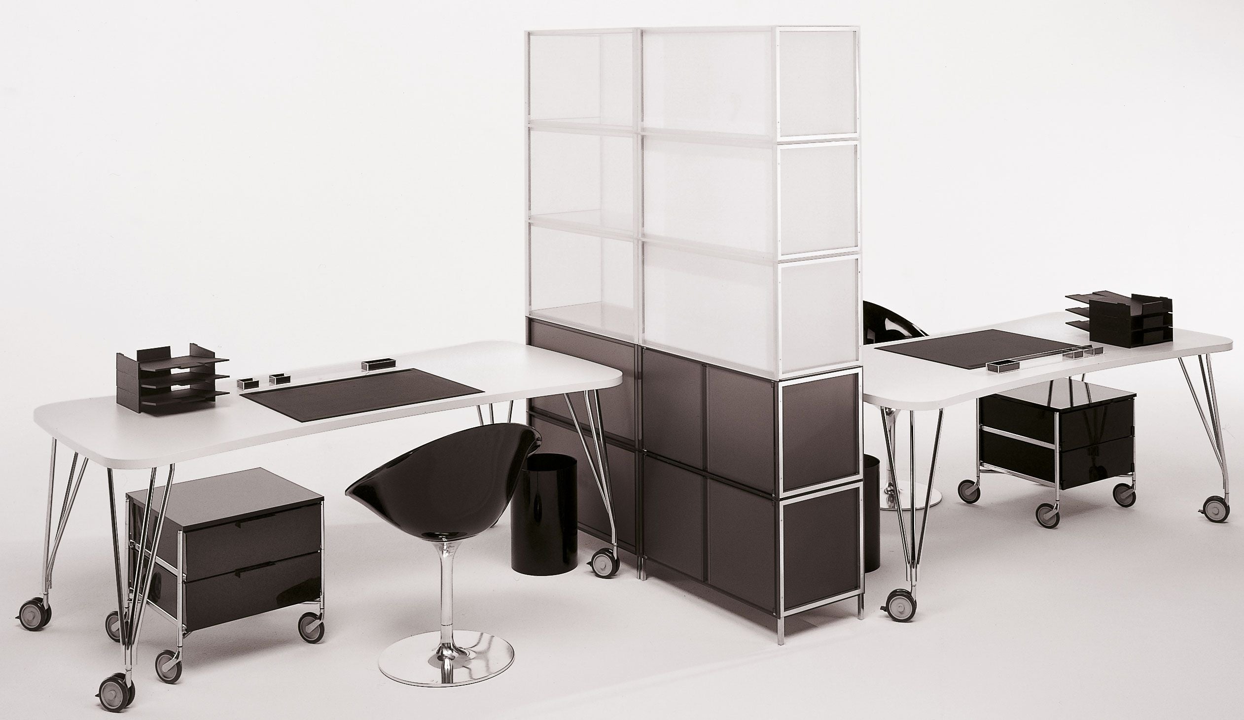 Kartell Max Desk avec roues 190x90 cm, zinc blanc / chrome