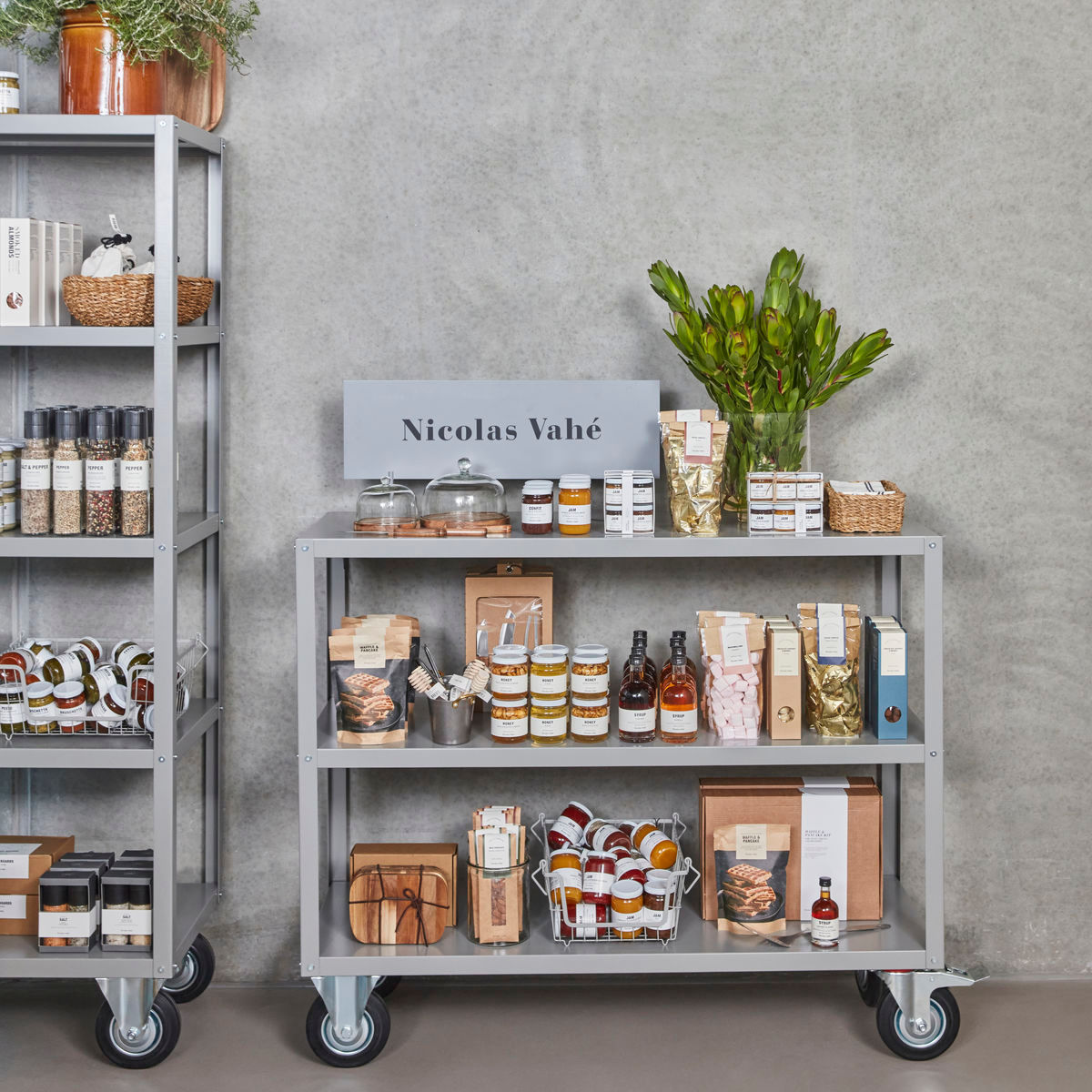 Nicolas Vahe Shelving unit w. 4 wheels, NVTrolley, Grey