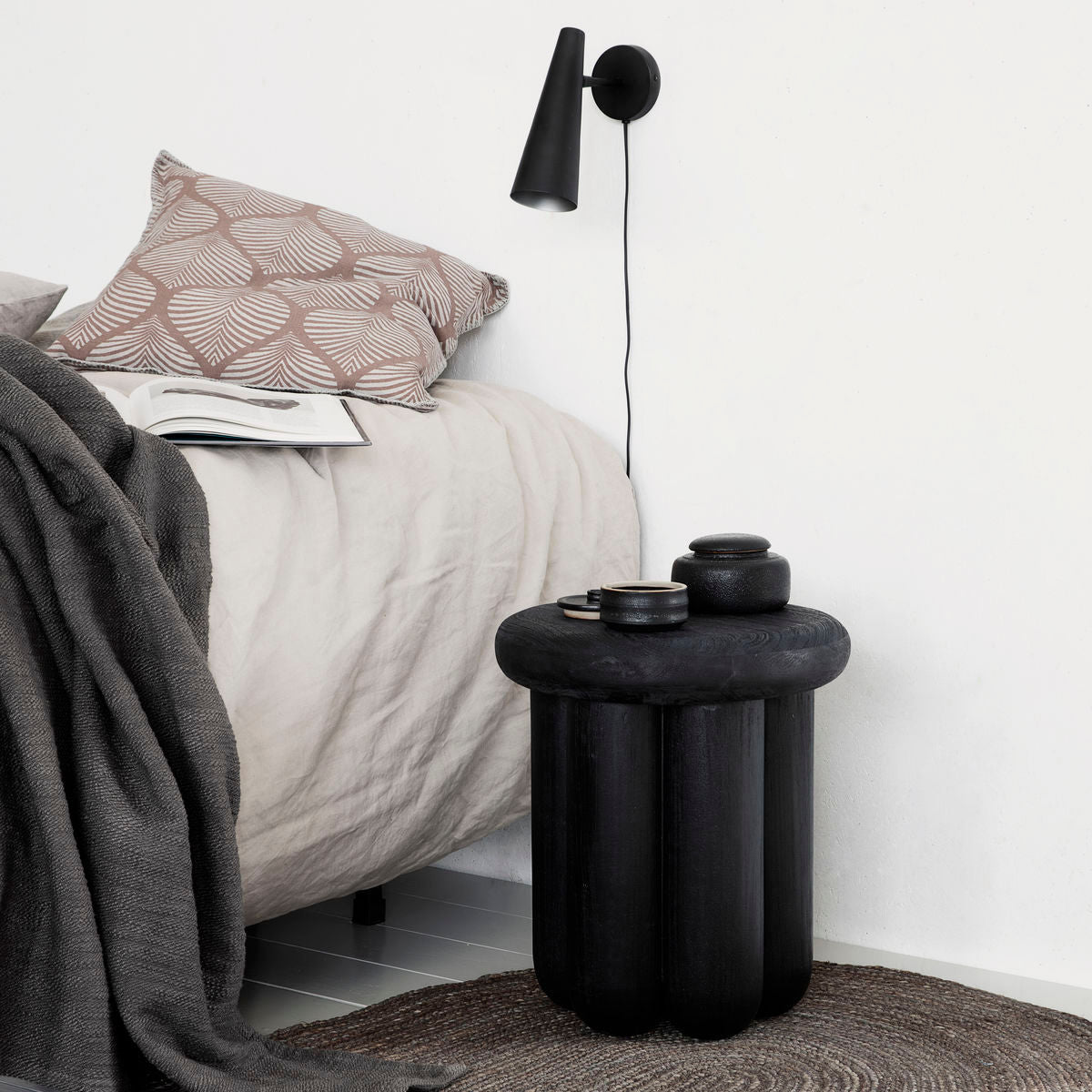 House Doctor Side table, HDPhant, Black