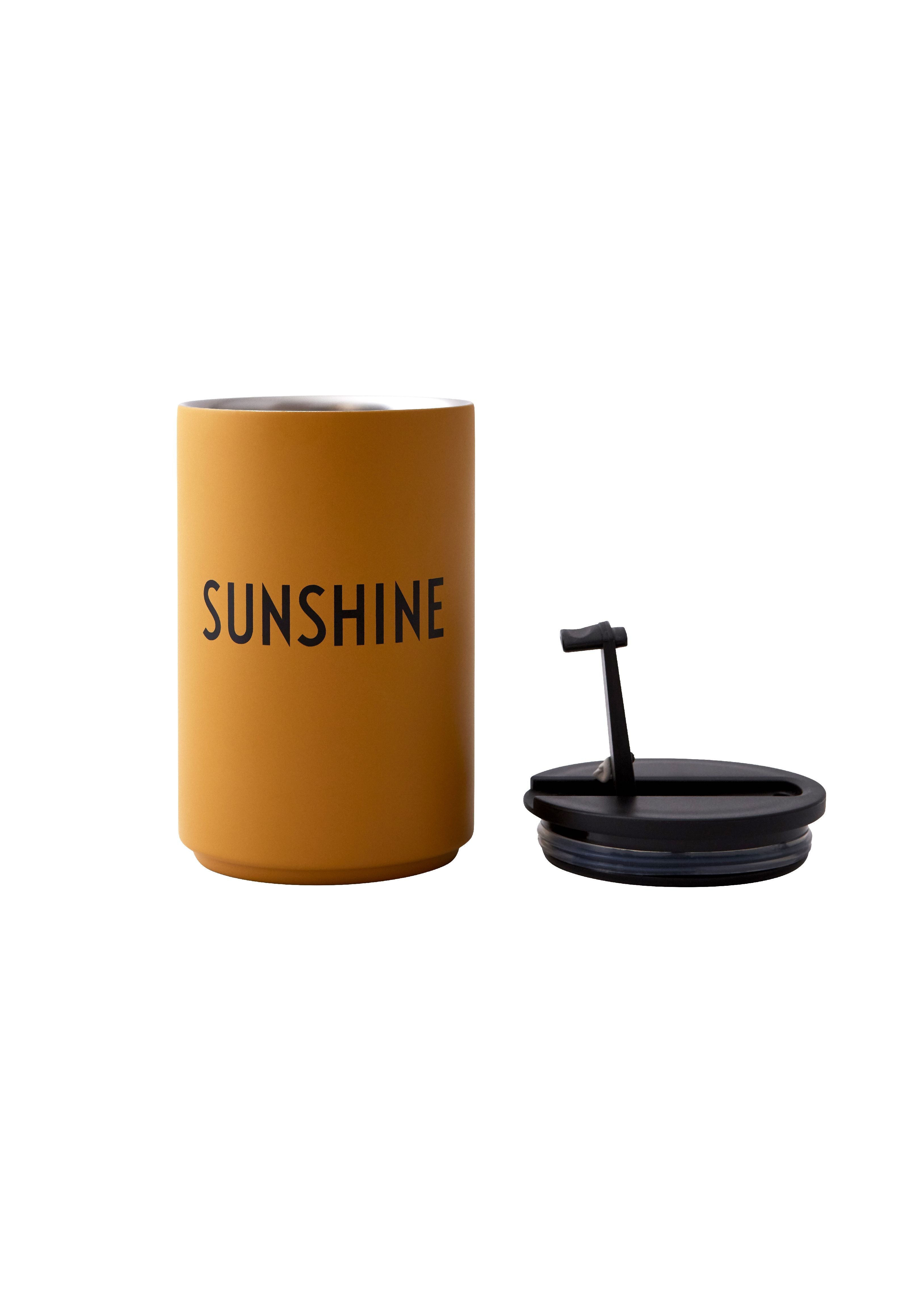 Designbuchstaben isolierter Tasse, Sonnenschein/Senf