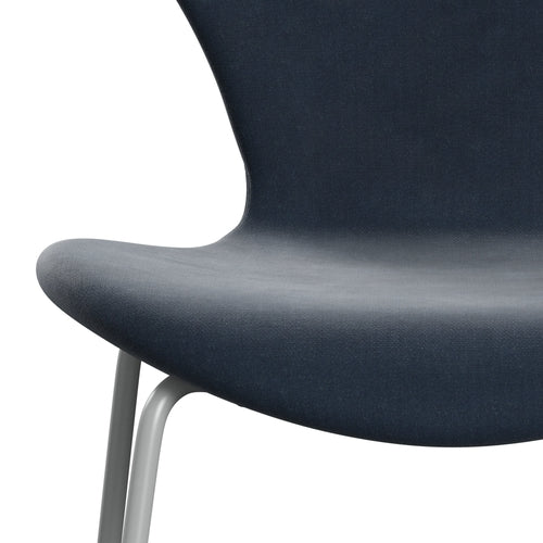 Fritz Hansen 3107 Silla tapicería completa, nueve grises/belfast terciopelo azul gris