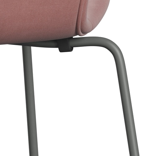 Fritz Hansen 3107 chaise pleine d'ameublement, rose brumeuse en velours gris argenté / Belfast