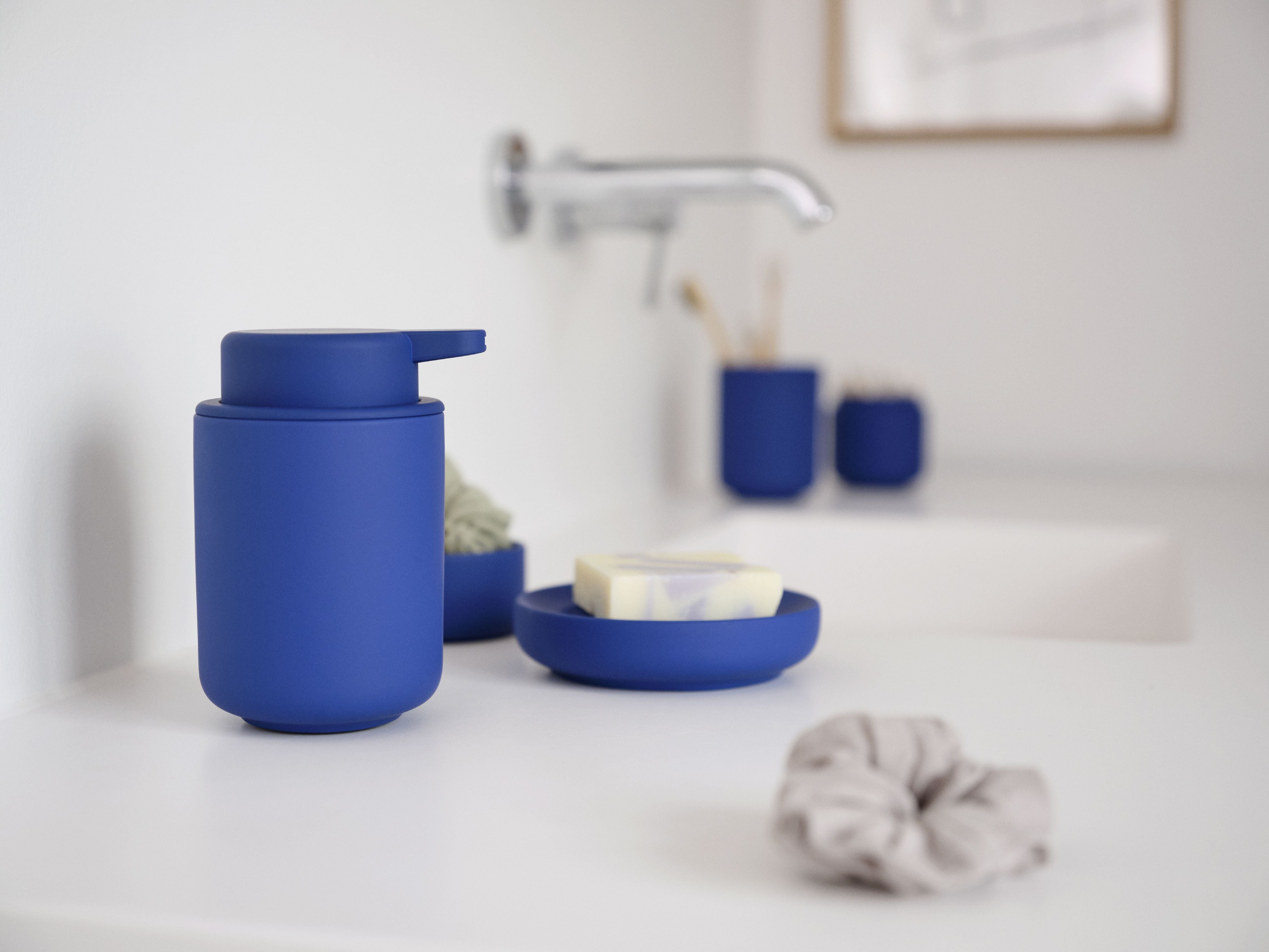 Zone Danmark Ume Soap Dispenser 0,25 liter, Indigo Blue