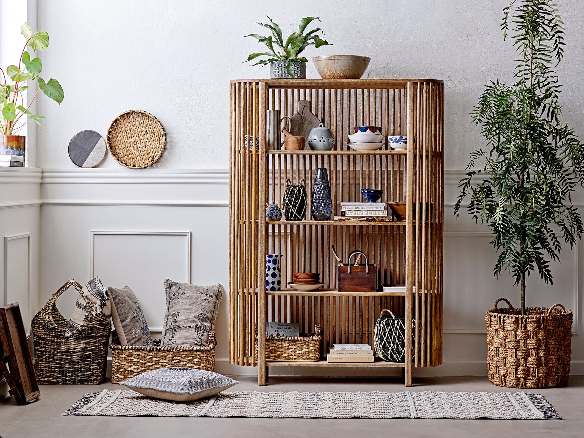 Creative Collection Sali Bookcase, Nature, Mango