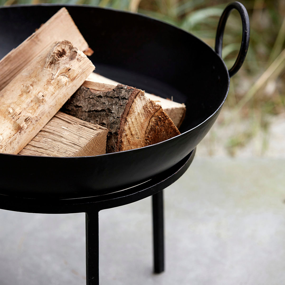 Maison Doctor Fire Pit, noir