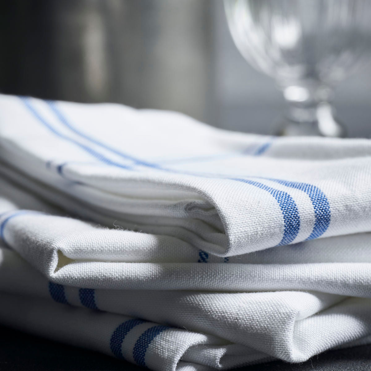 Nicolas Vahe Napkins, NVAmow, White/Blue