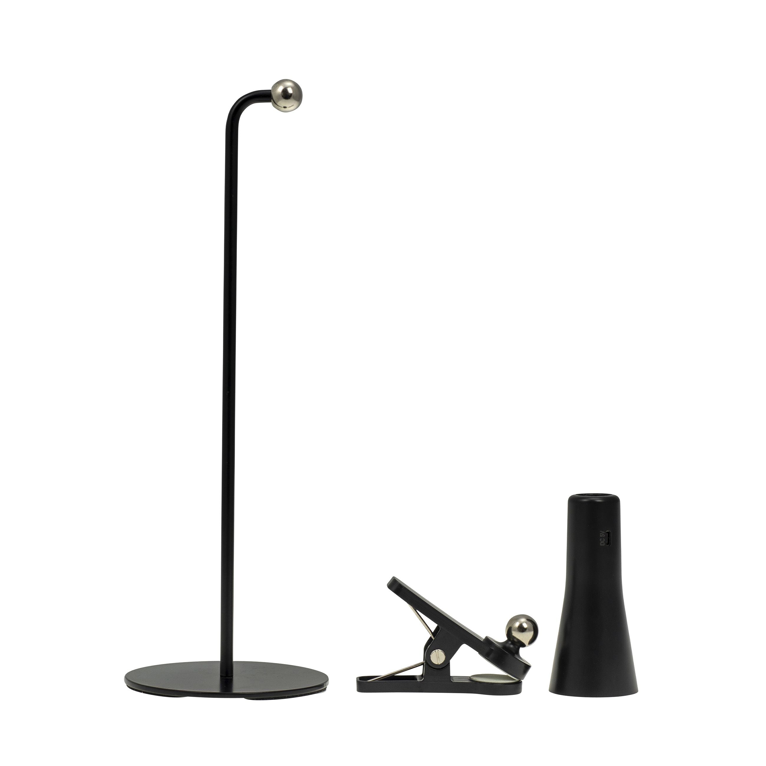 Dyberg Larsen 4 en una lámpara de mesa recargable, negro