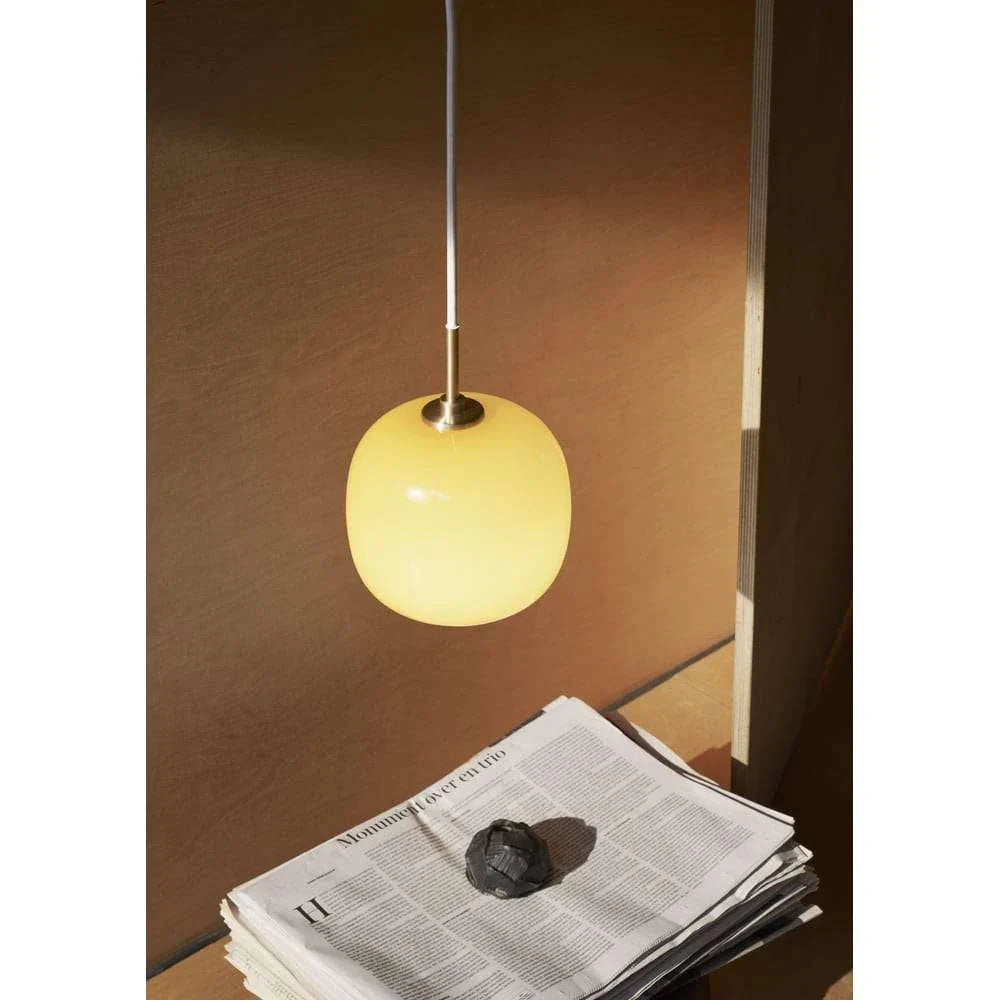 Louis Poulsen Vl45 Radiohus Pendant E14 ø175, Glossy Amber