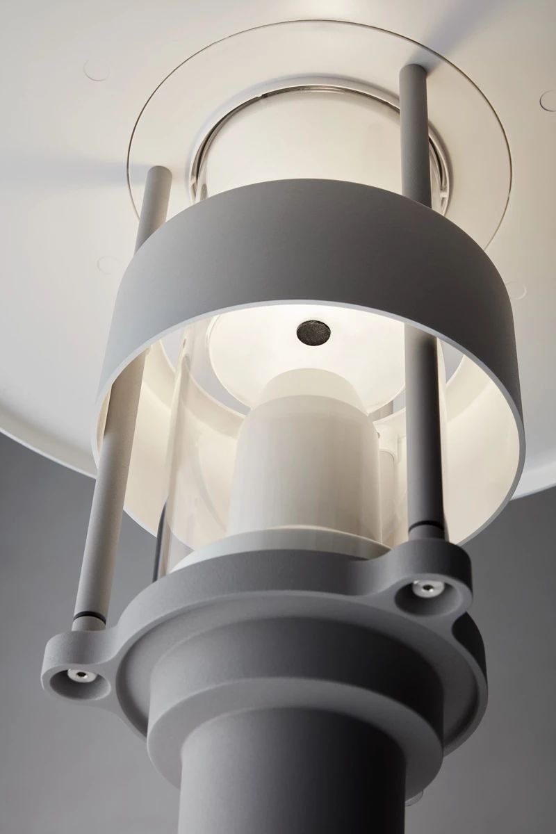 Louis Poulsen Albertslund Mini Post Classe I a LED 3000 K 34 W, Graphite Gray