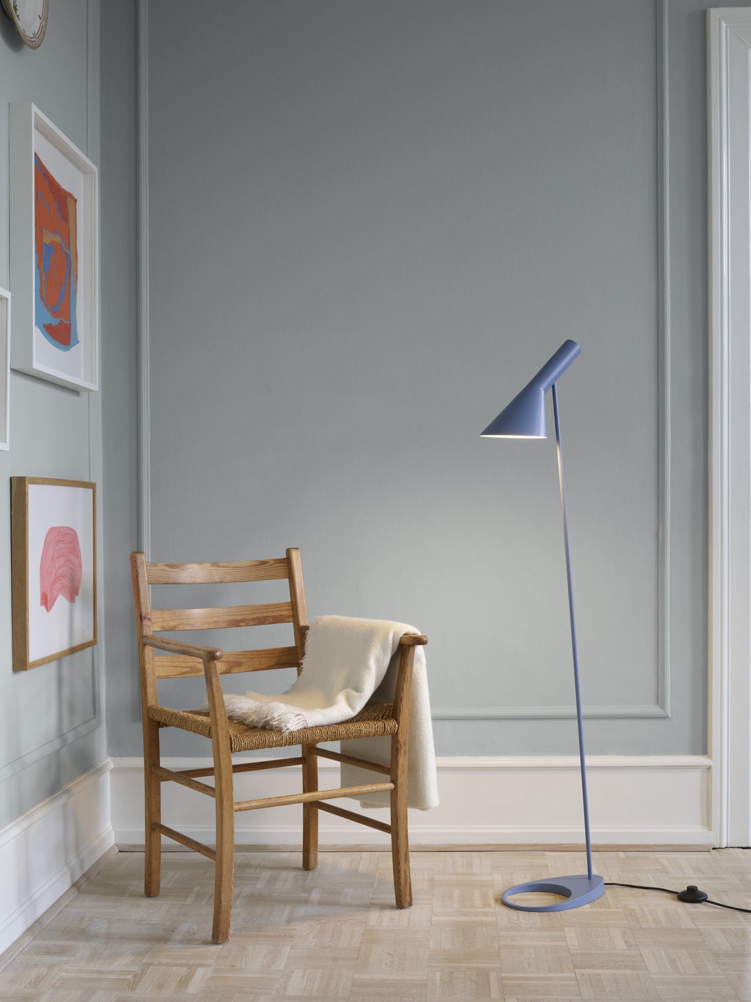 Louis Poulsen AJ Table Lamp V3, Dusty Blue