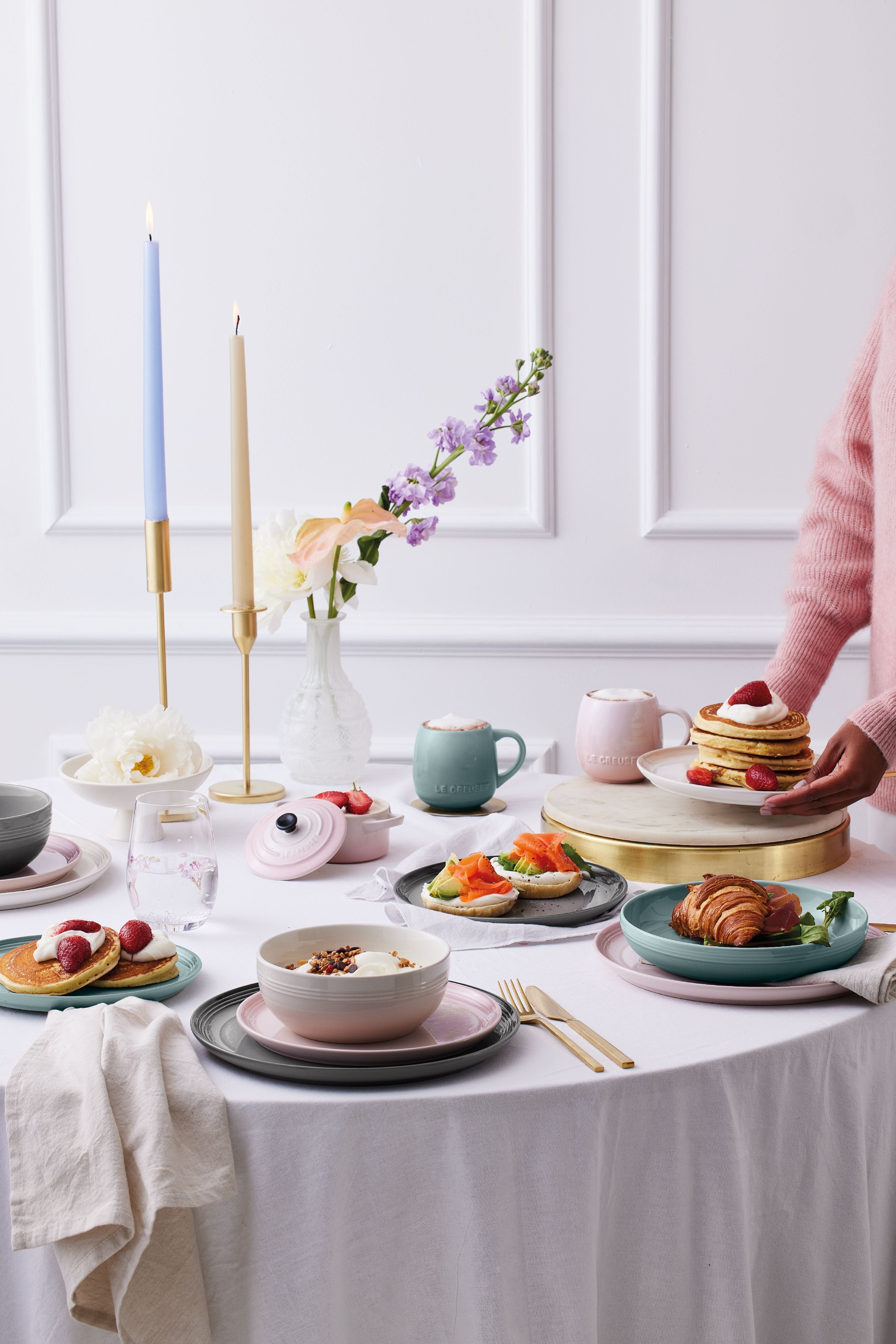 Le Creuset Coupé Pasta Bowl, coquille rose