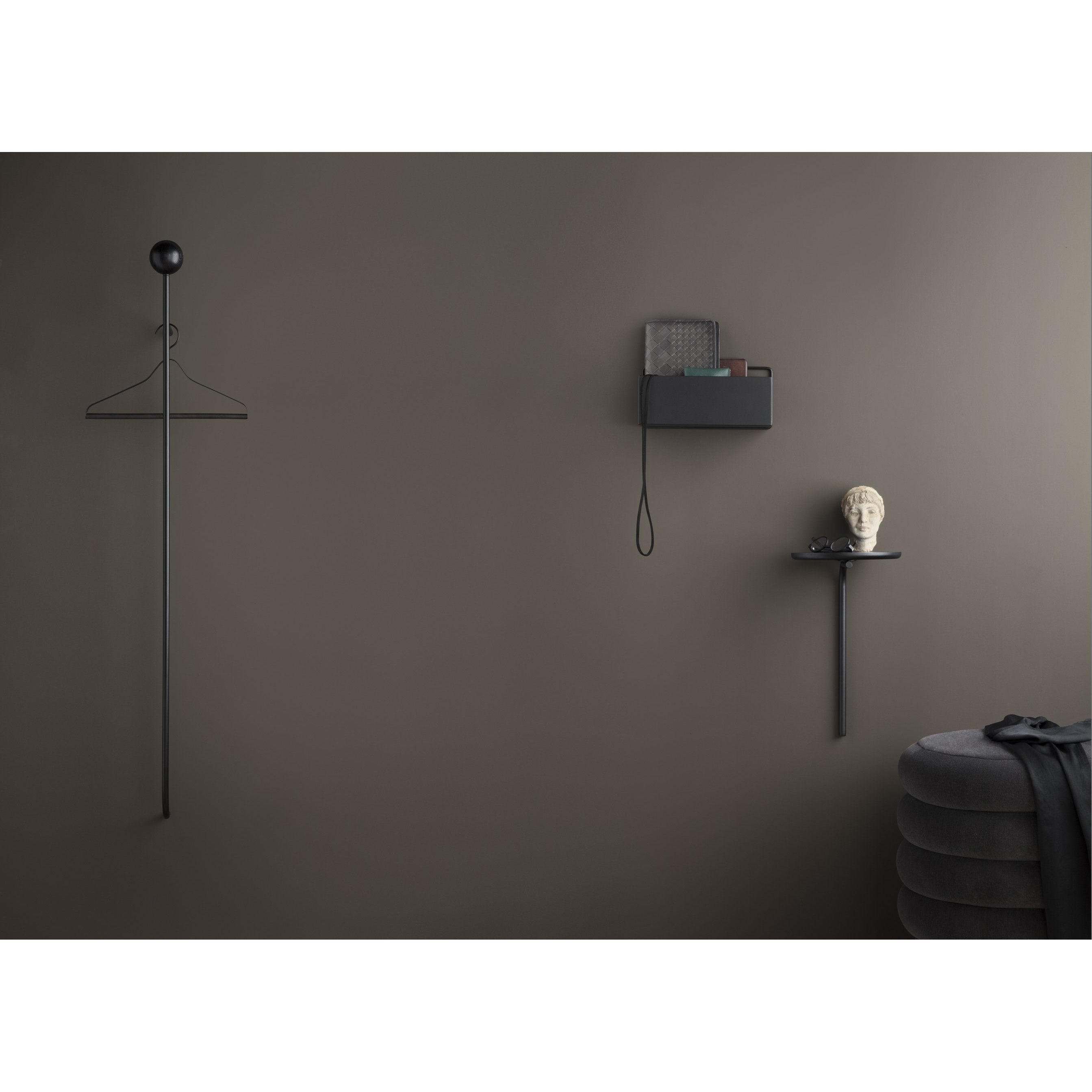 Caja de pared de Ferm Living Black, Medium