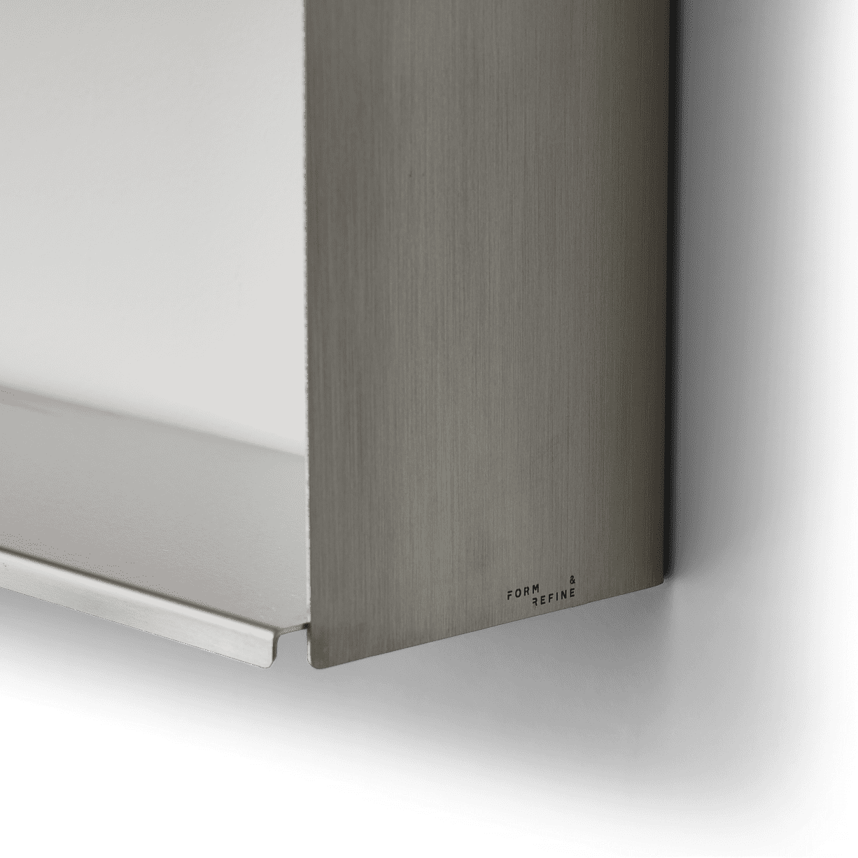 Form & Refine Taper Shelf Line, 25 X 70