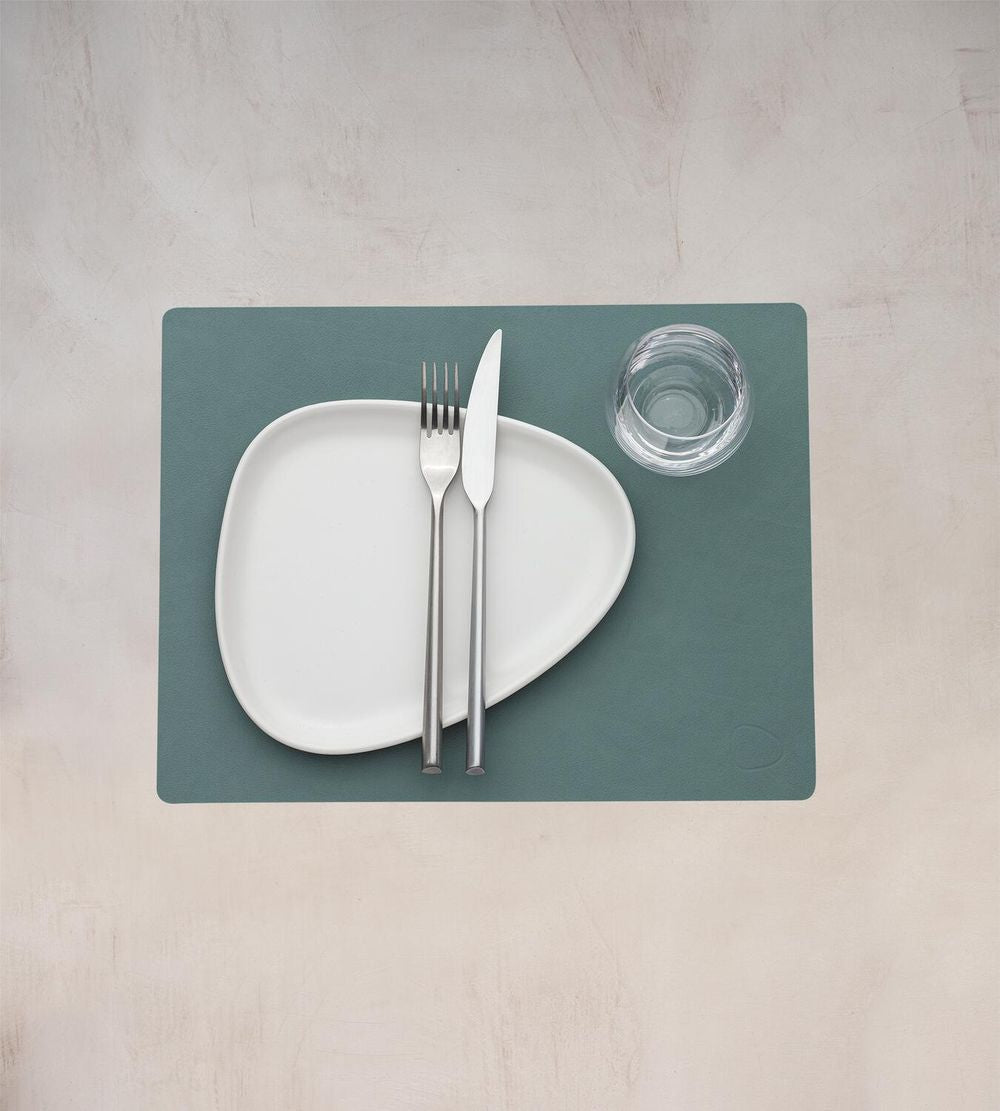 Lind DNA Square Placemat Nupo Leather M, Green pastel