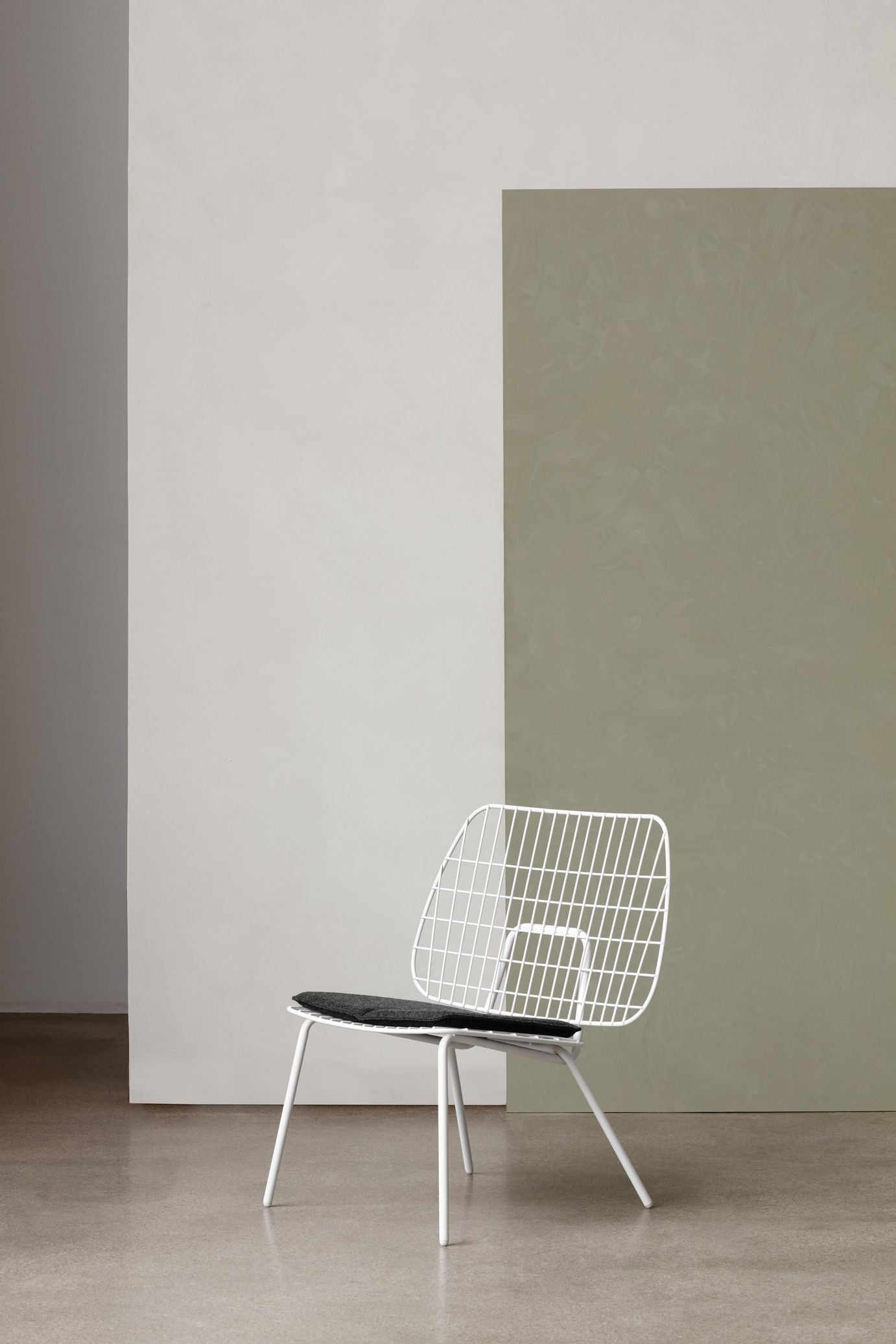 Audo Copenhagen Wm String Seat cojín interior/comedor, gris oscuro