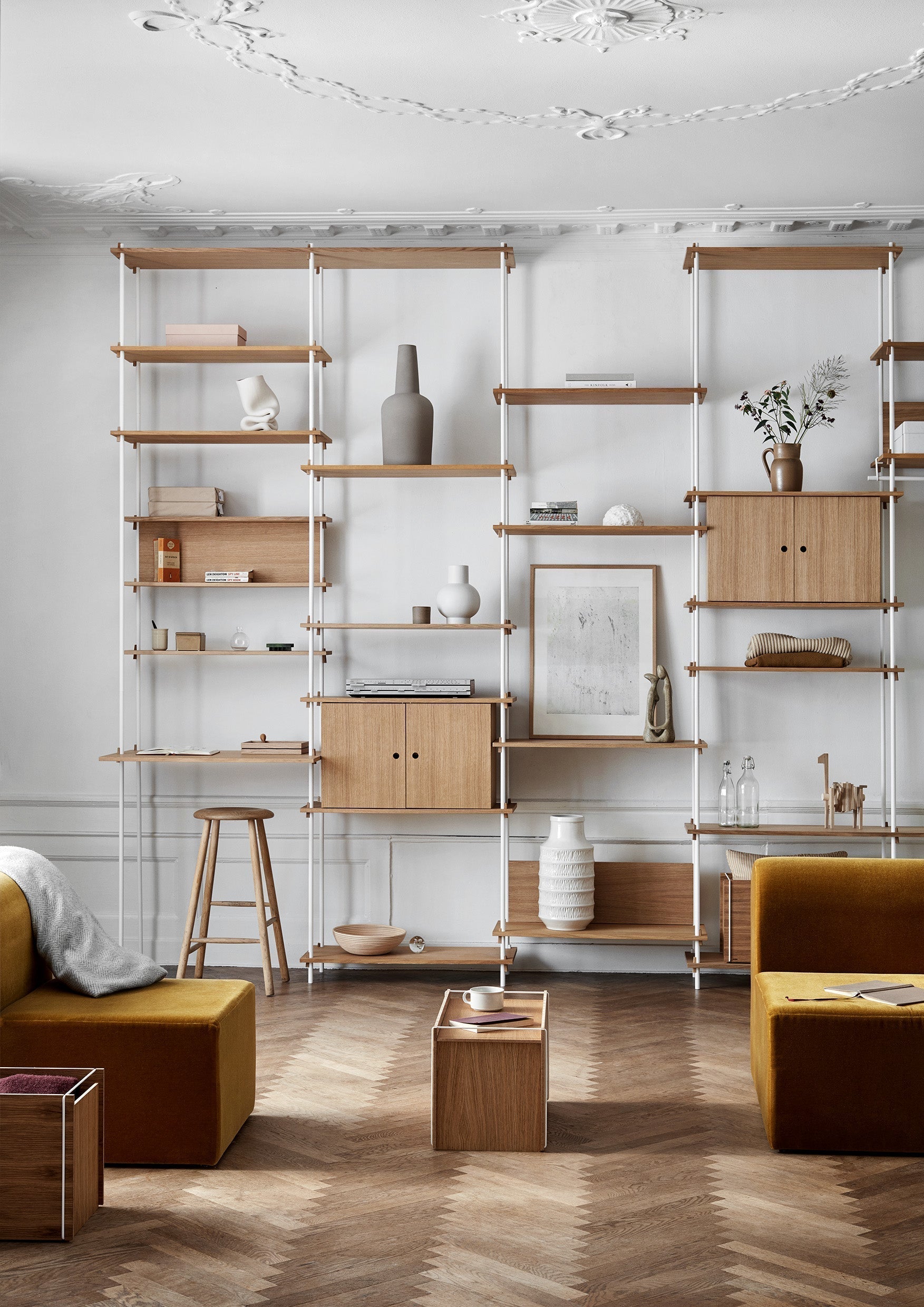 Moebe Shelving System S.200.2.G, Oak/White