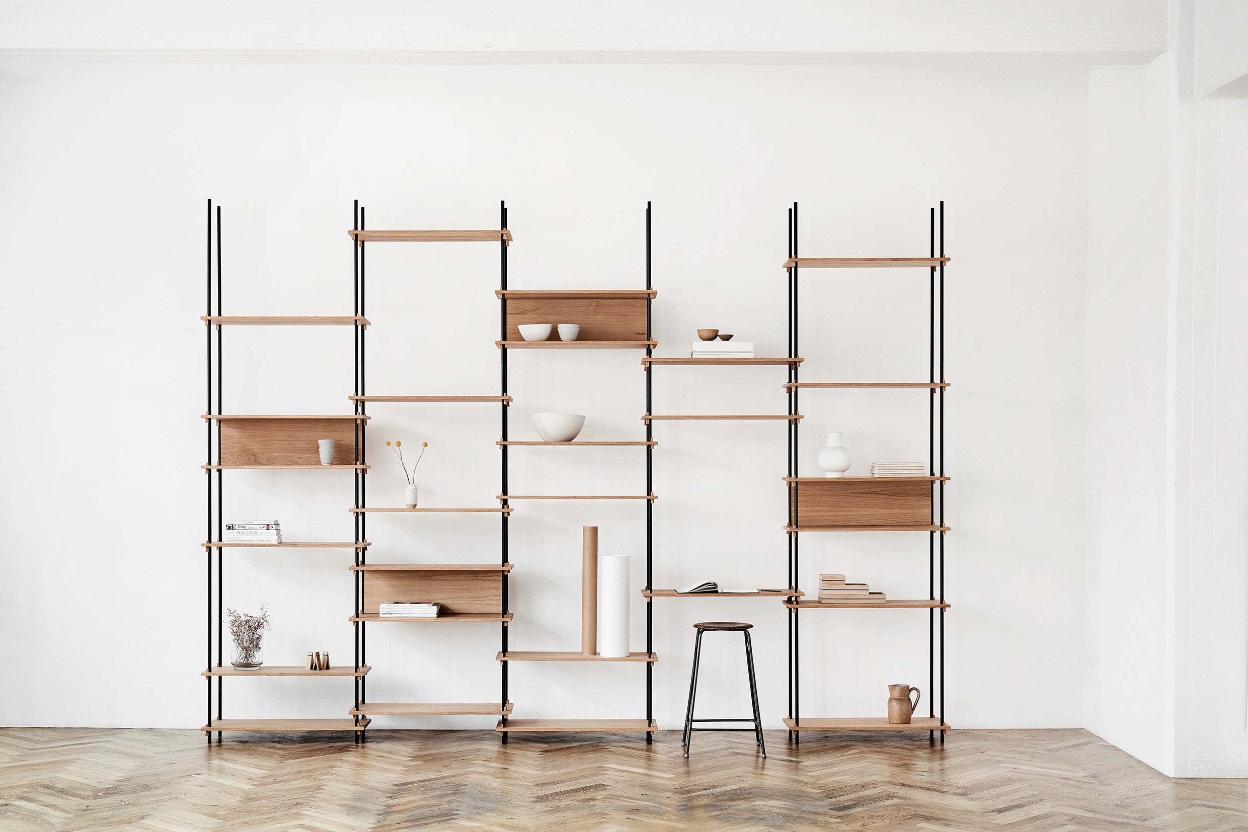 Moebe Shelving System S.255.2.A, Oak/Black