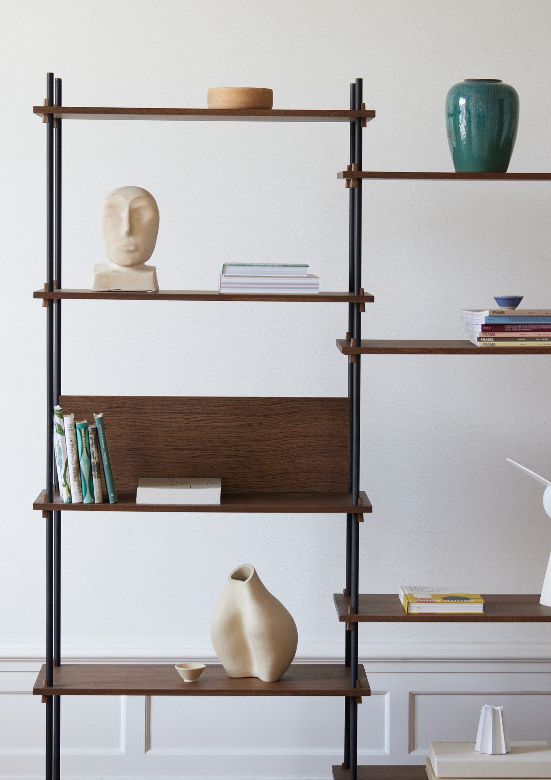 Moebe Shelving System S.255.2.B, Smoked Oak/Black