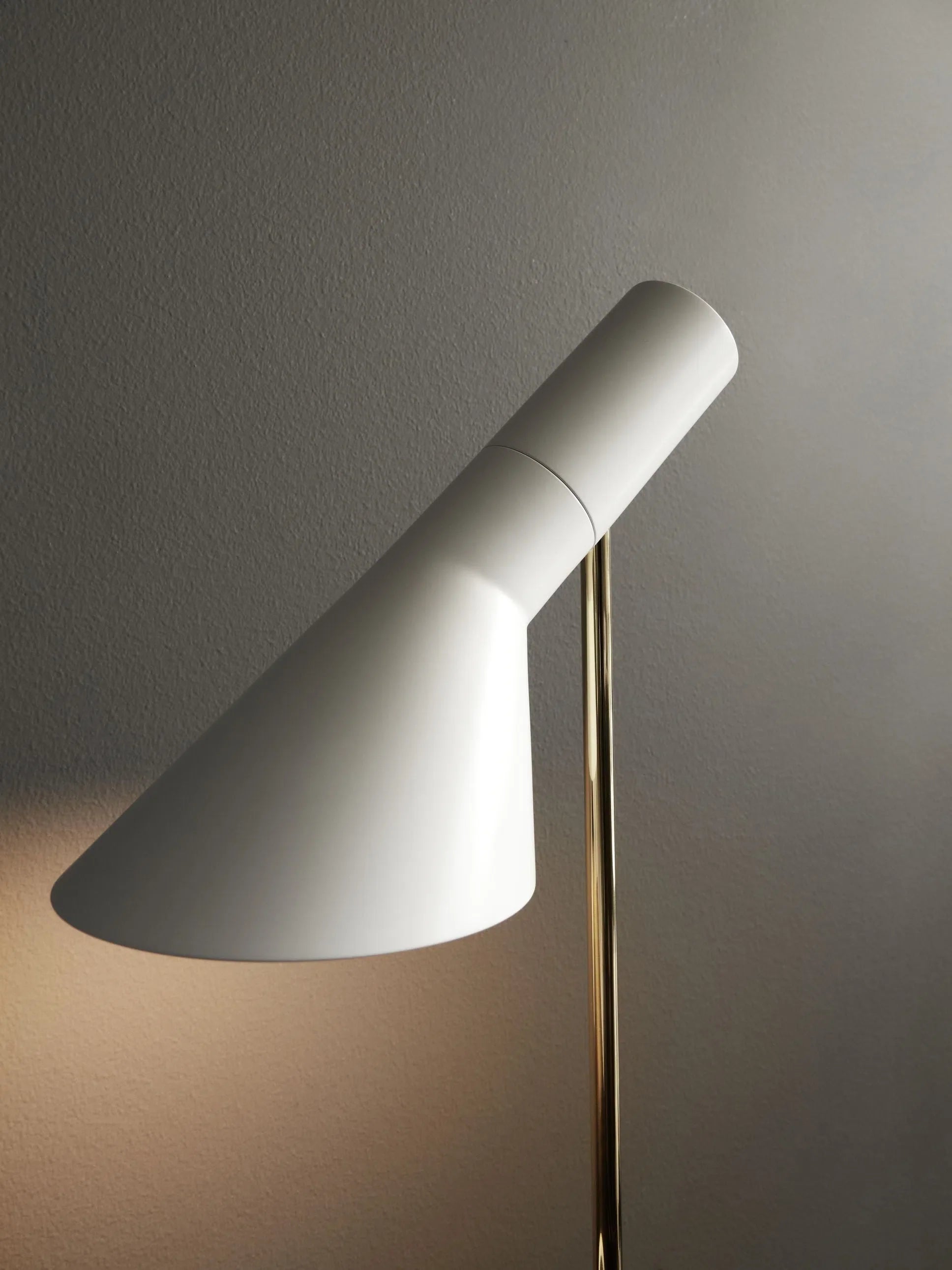 Louis Poulsen AJ Mini Table Lamp, jubilæumsudgave