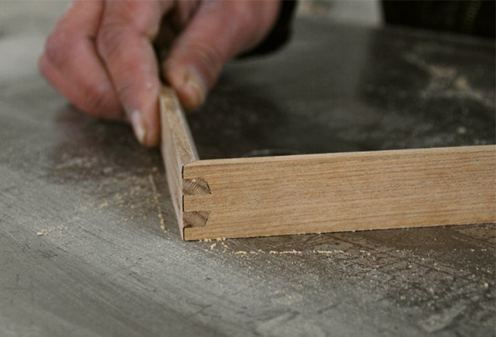 Architectmade Finn Juhl Turning Tray 51 cm, svart och blått