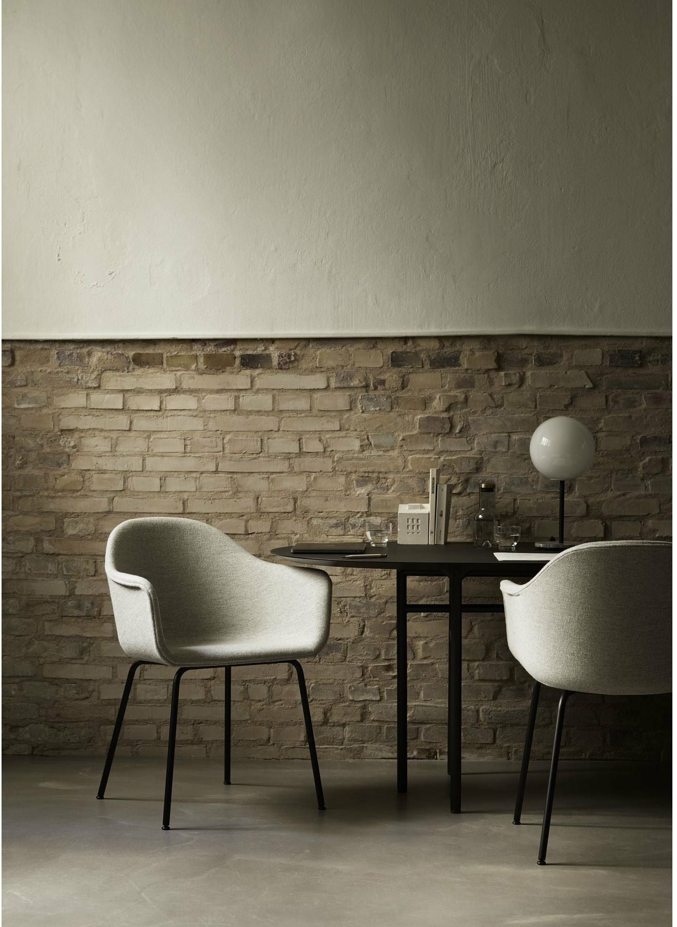 Audo Copenhagen Harbour Dining Dark Stained Oak, Burned Red