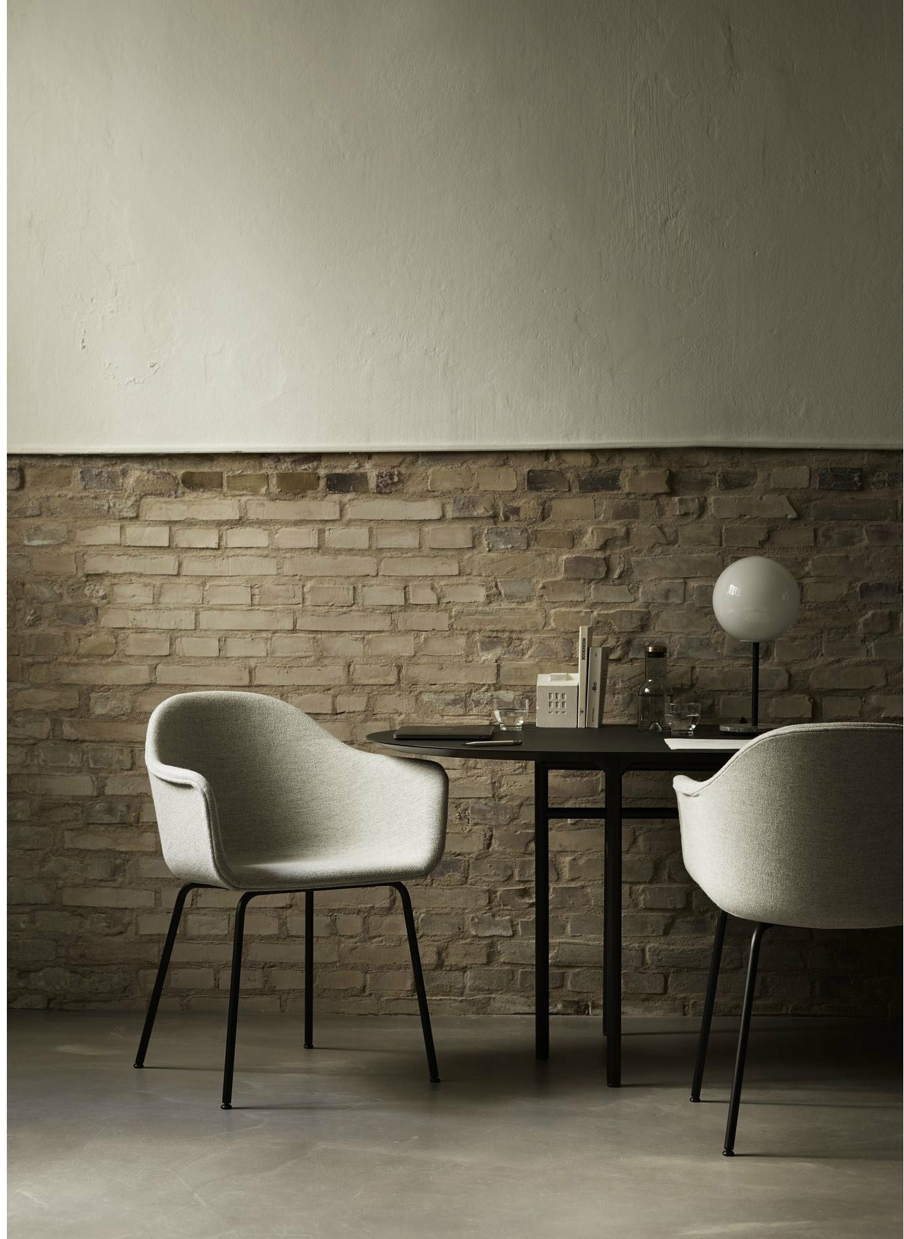 Audo Copenhagen Harbour Dining Dark Stained Oak, Burned Red