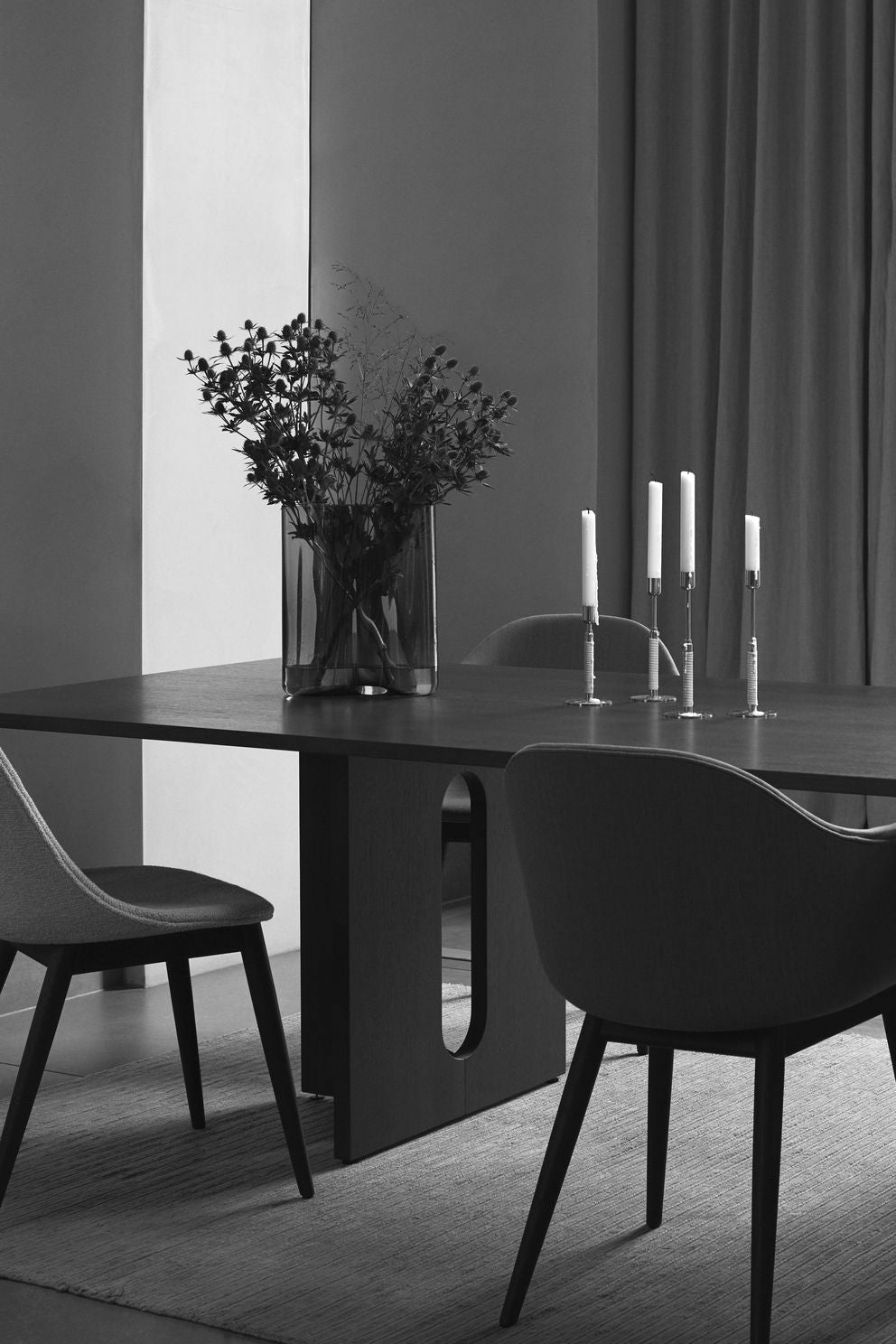 Audo Copenhagen Harbour Dining Dark Stained Oak, Burned Red