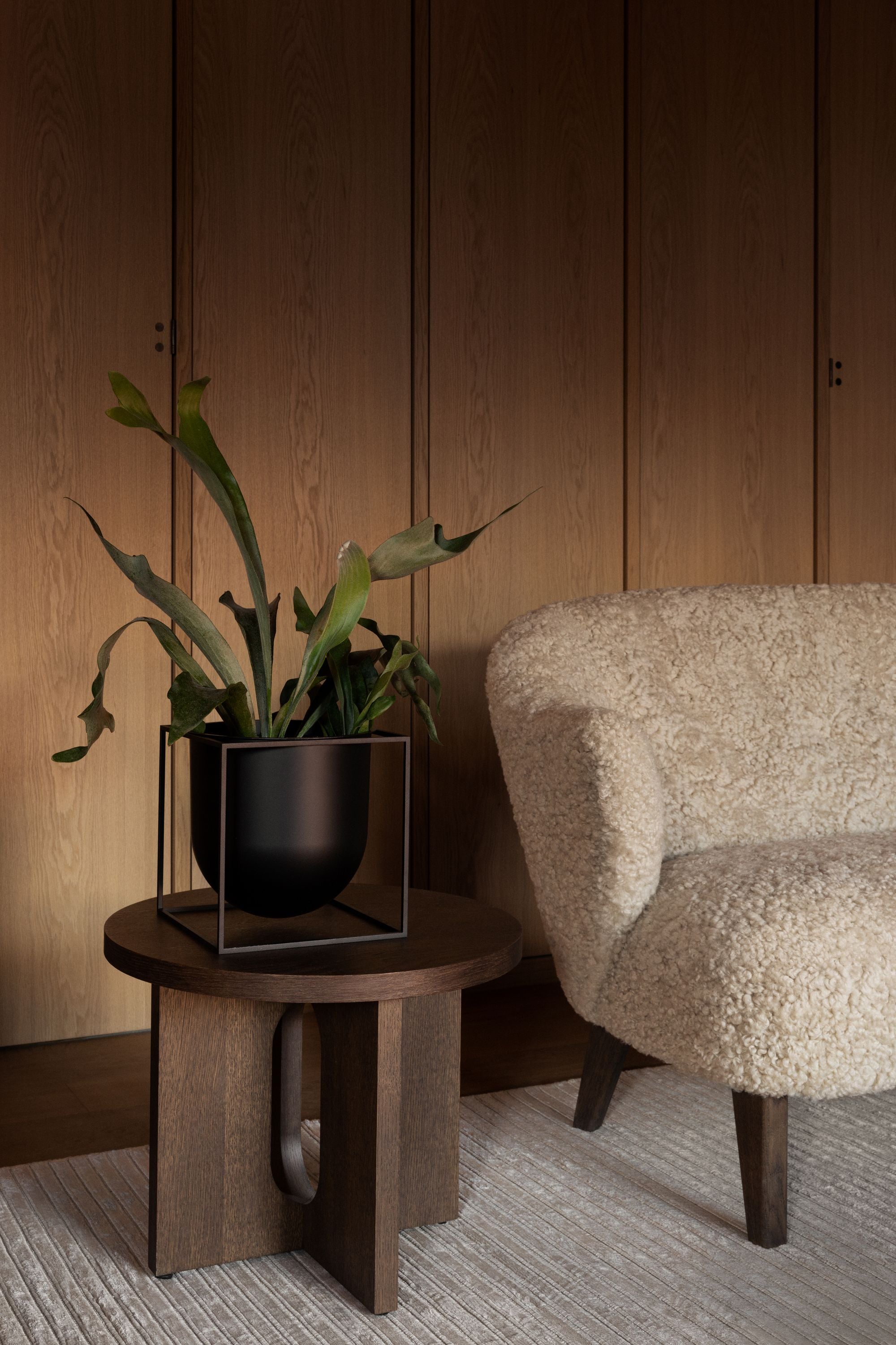 Audo Copenhagen Ingeborg Botones del sillón Vegetal con el taburete, sacho cero 1/roble ahumado