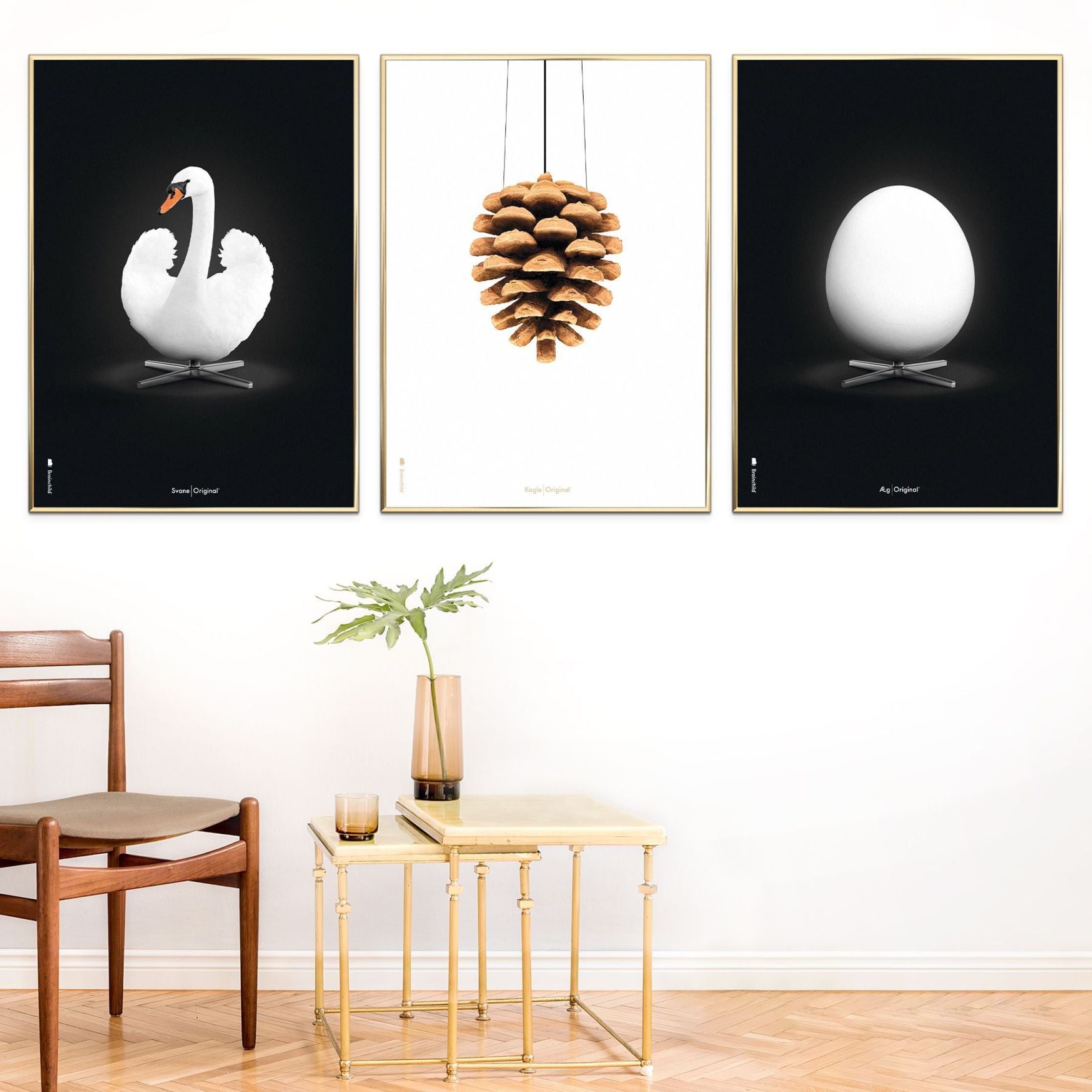 Brainchild Egg Classic Poster, Frame Made Of Light Wood 70 X100 Cm, Black Background