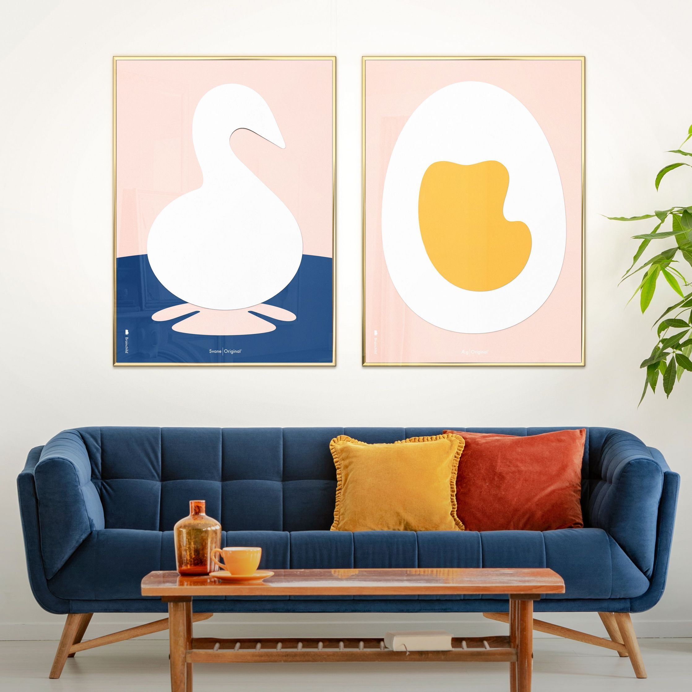 Affiche en papier cygne swan, cadre en bois clair 50x70 cm, fond rose