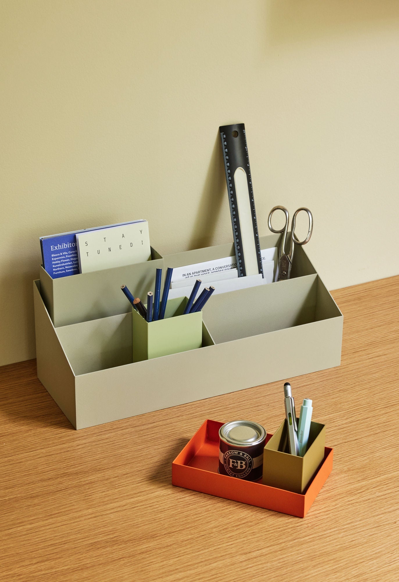 Hübsch Pod Desk Organizer Sand