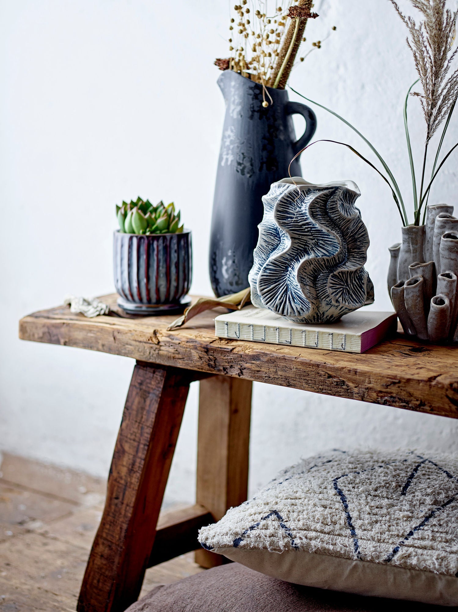 Creatieve collectie Khumo Vase, zwart, steengoed