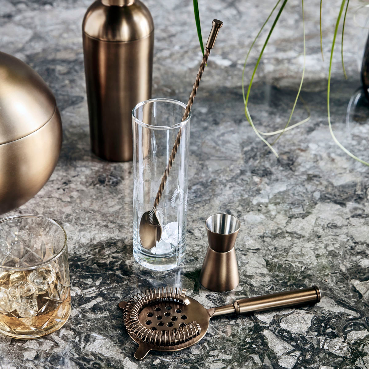 Huis Doctor Cocktail Set, HdBar, Antique Brass Finish