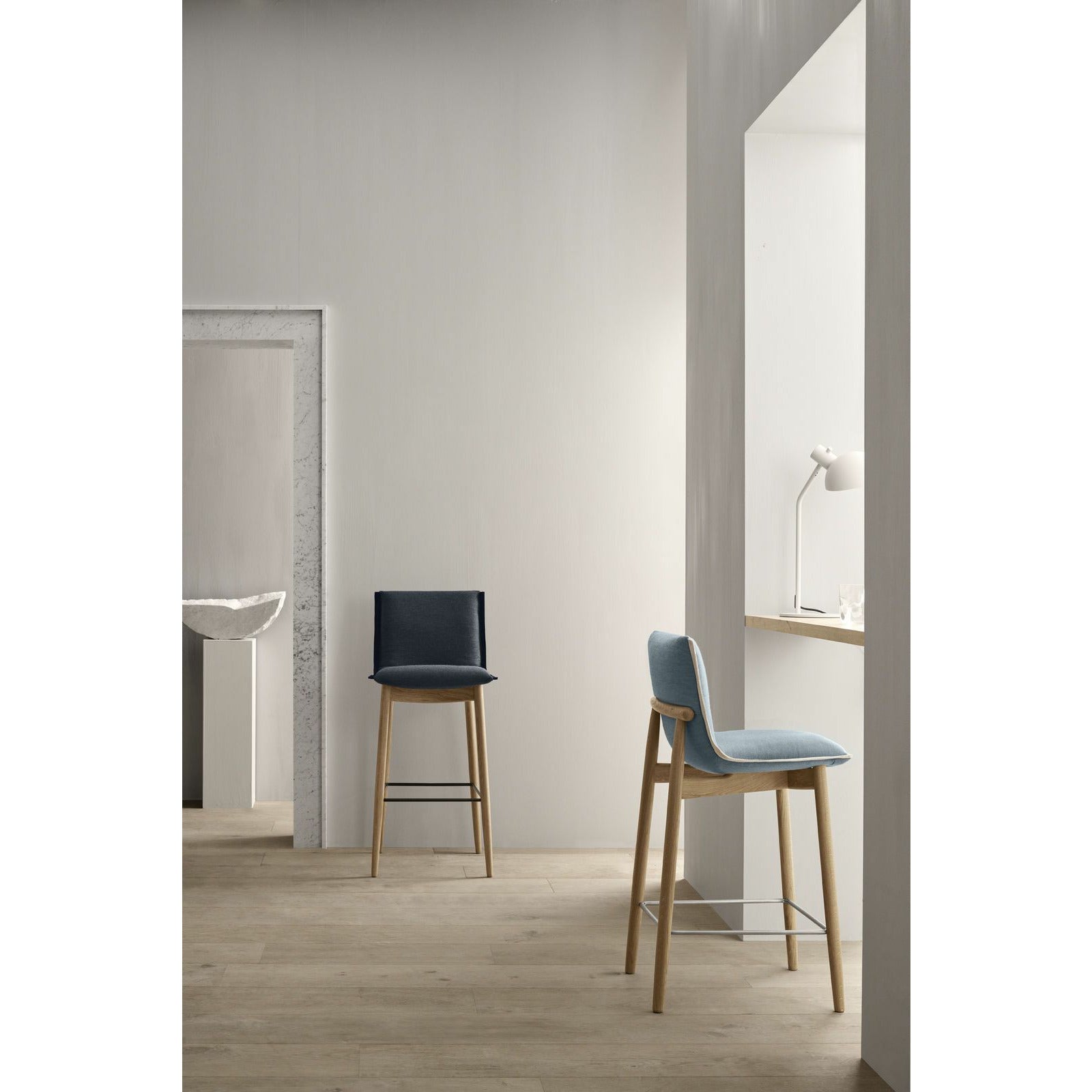 [product_category]-Carl Hansen E007 Embrace Bar Stool Oak Oiled, Mood 03103-Carl Hansen-E007-Oak-Oiled-Mood-03103-CAR-8