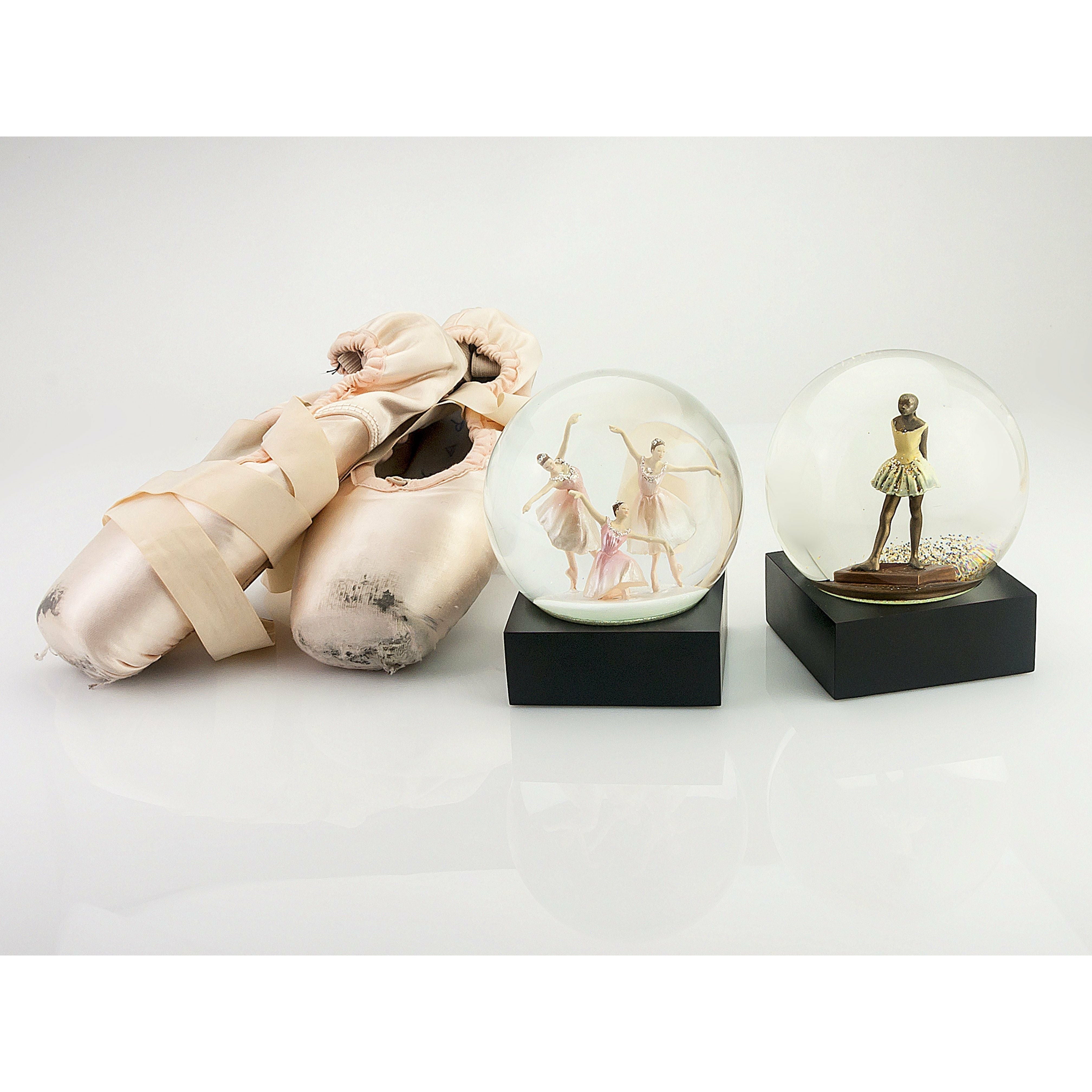 Cool Snow Globes Three Dancers