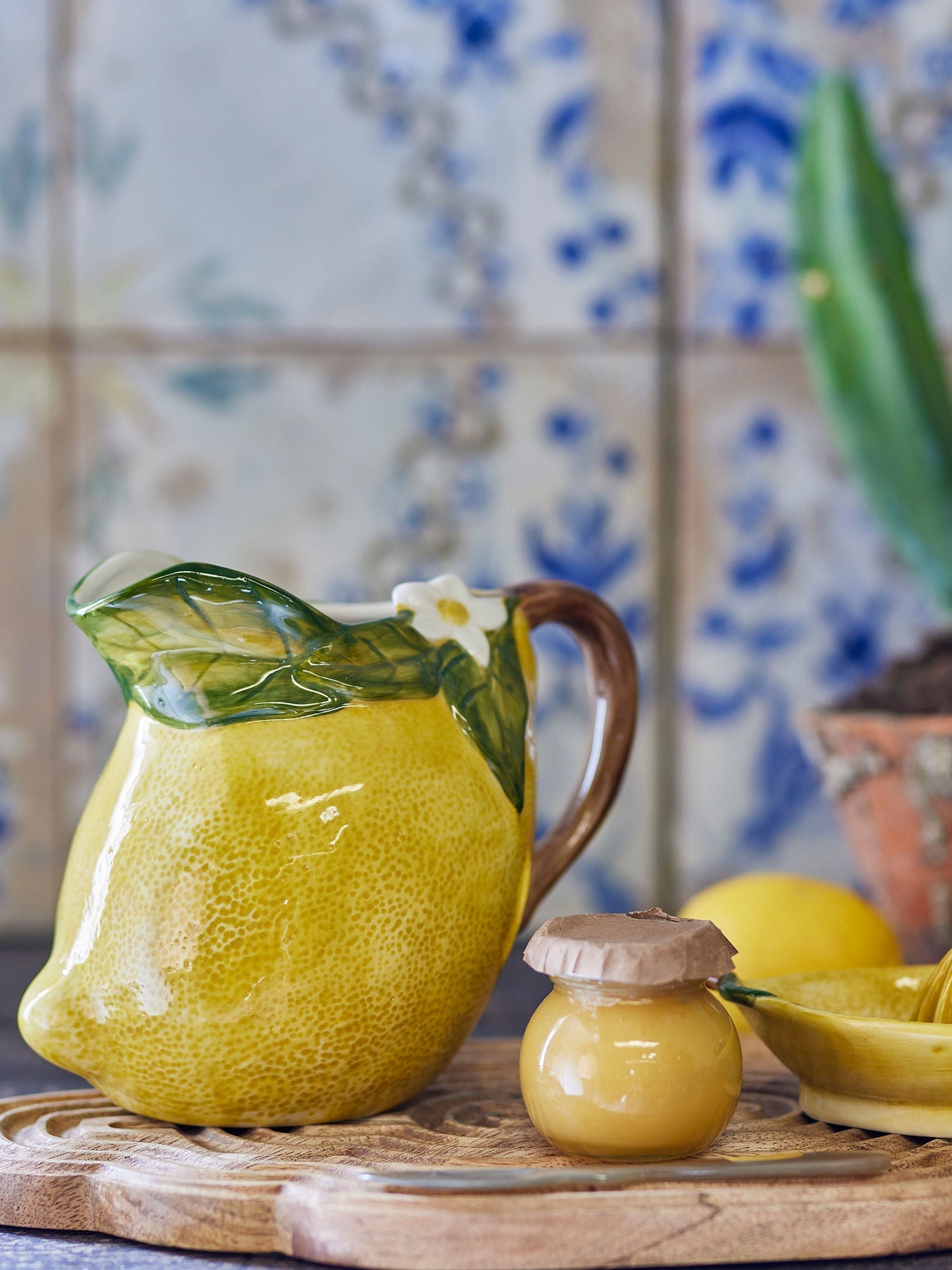 [product_category]-Creative Collection Limone Jug, Yellow, Stoneware-Creative Collection-5711173331017-82061439-BLO-5