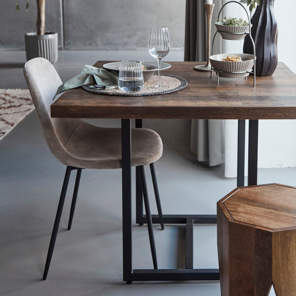 Table à manger de la maison, hdtnak, nature