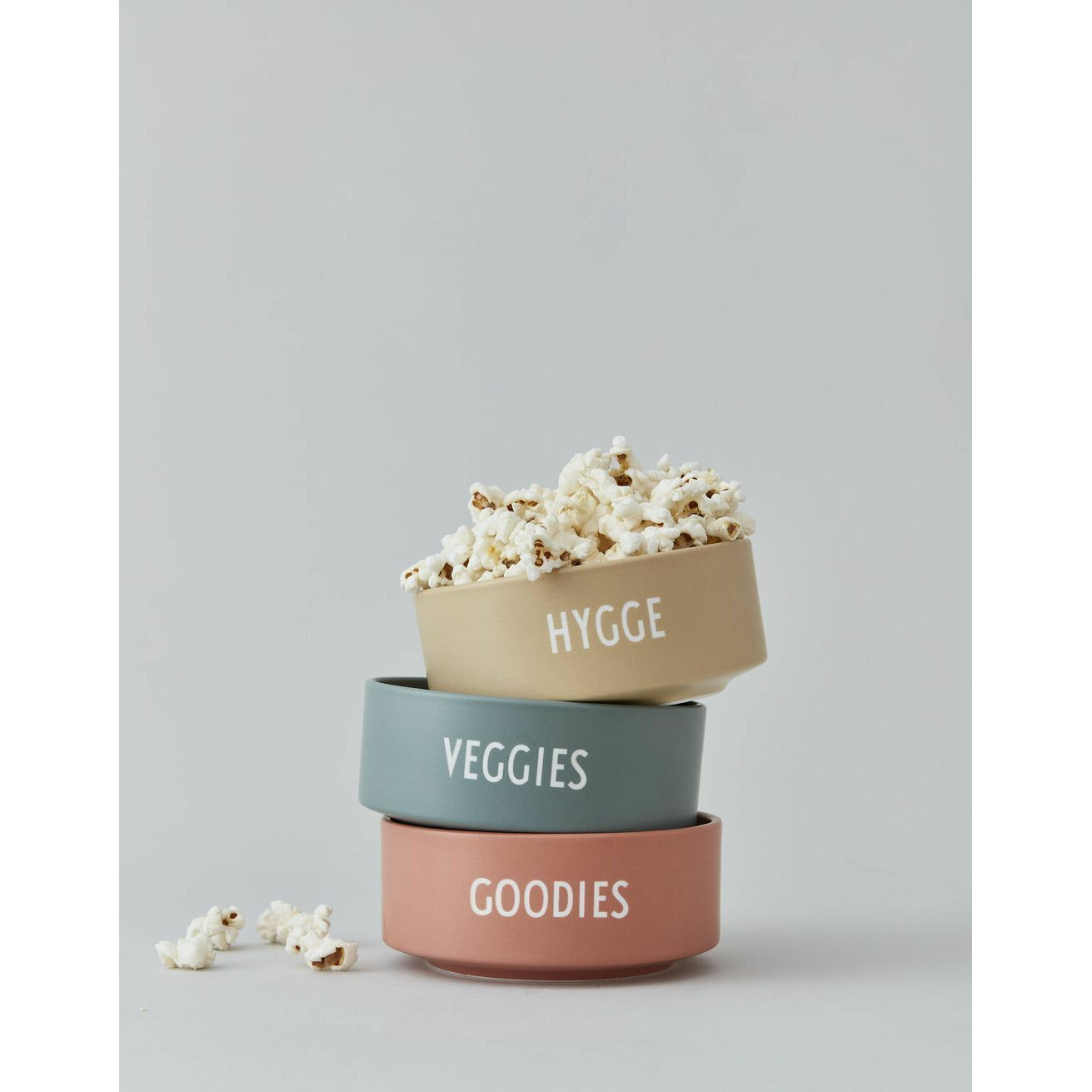 Design bogstaver snack skål beige, hygge