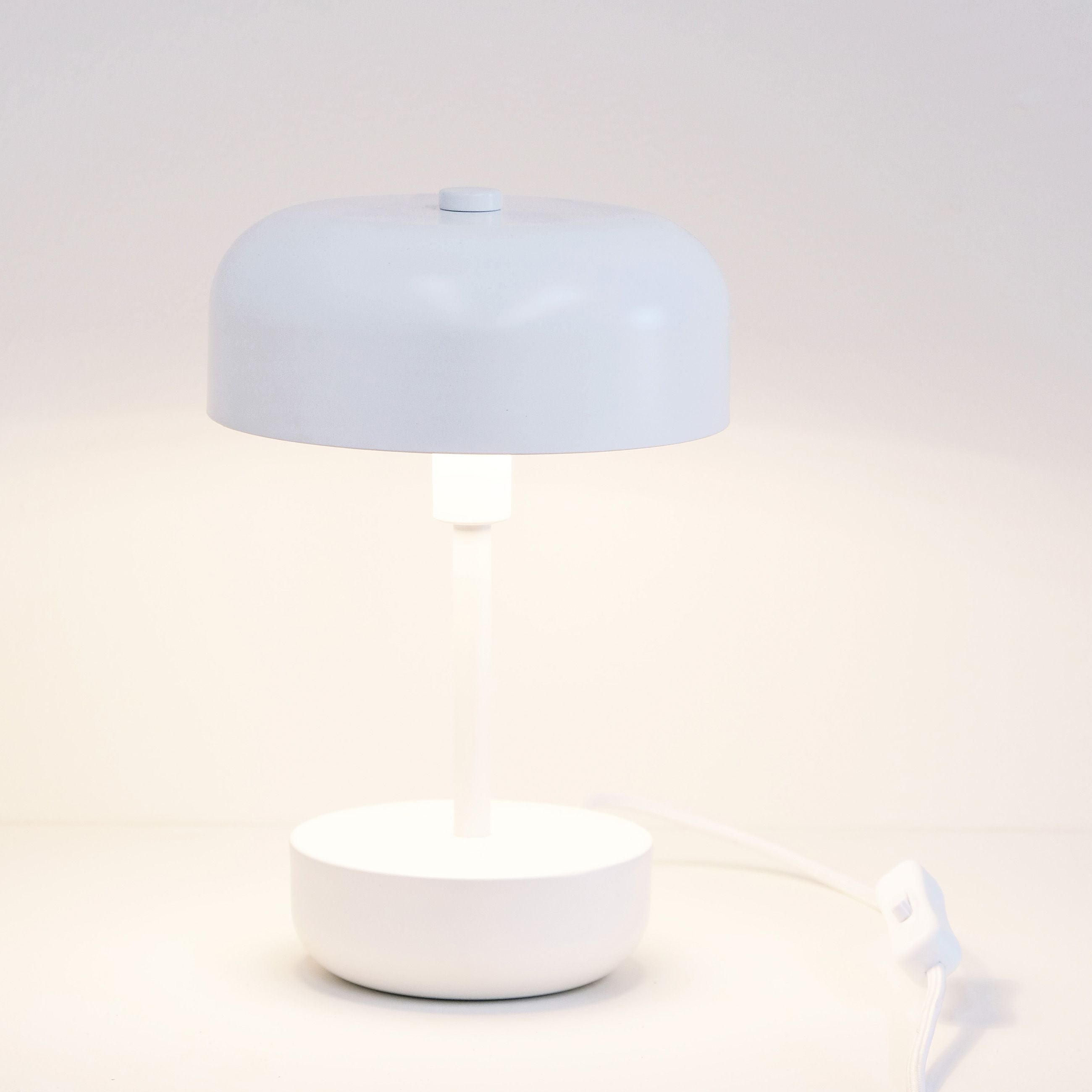 Lampe de table Dyberg Larsen Haipot, blanc