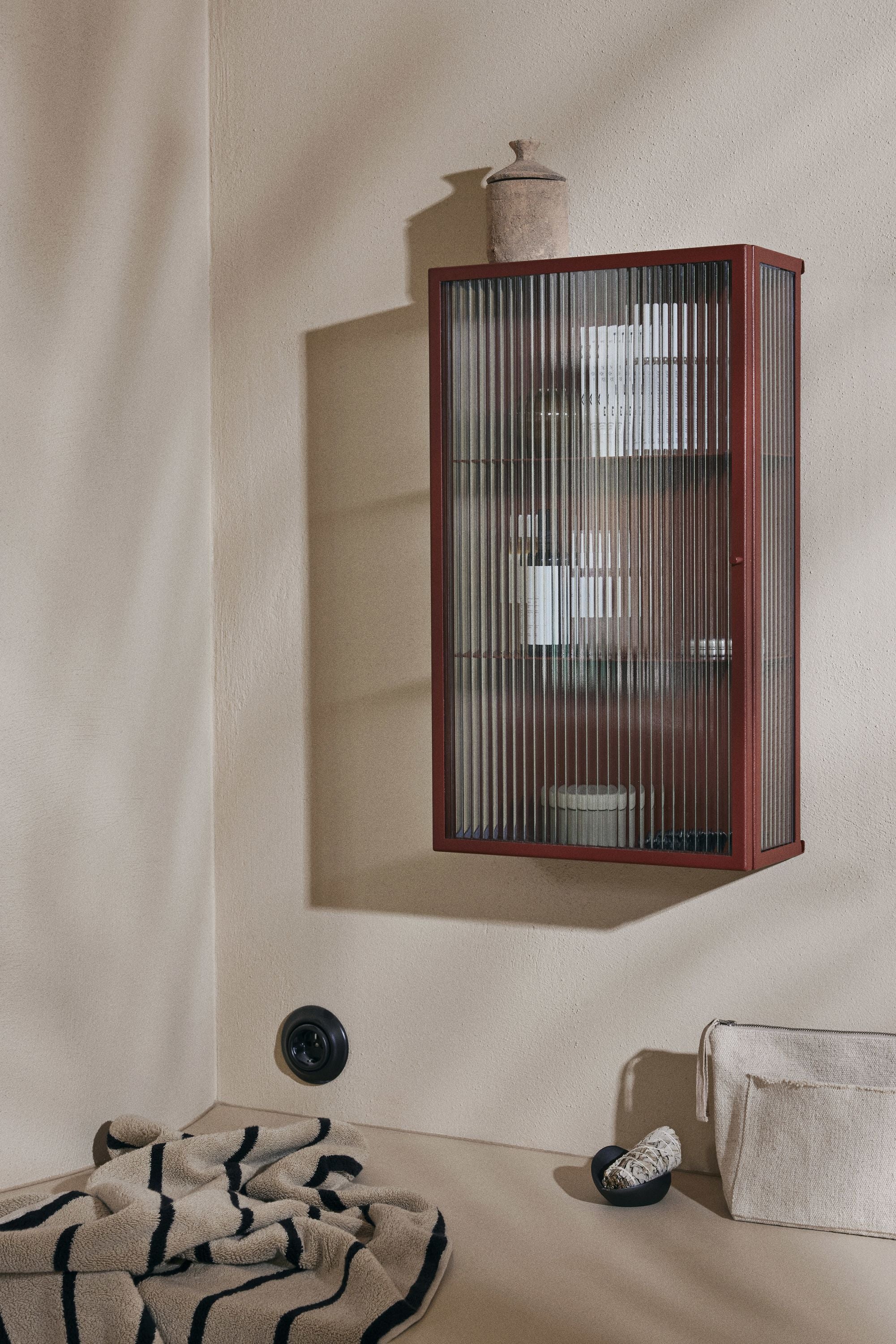 Ferm Living Haze Wall Cabinet, Reeded Glass, Oxide Red