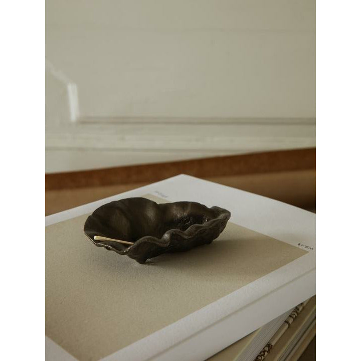 [product_category]-Ferm Living Oyster Shell, Black Brass-Ferm Living-5704723276562-1104264690-FER-4