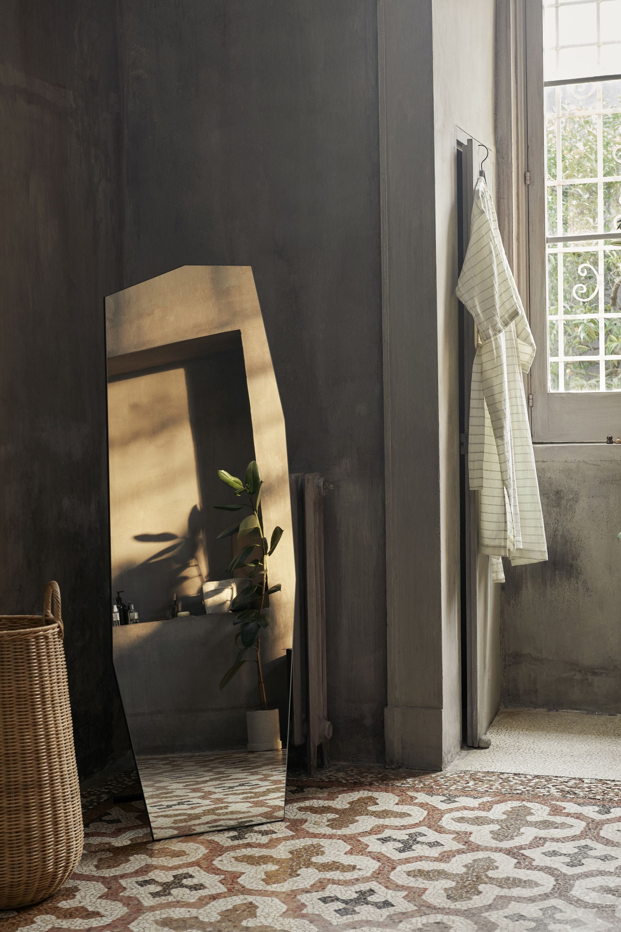 [product_category]-Ferm Living Shard Free Standing Mirror, Full Size-Ferm Living-5704723305194-1104267553-FER-2