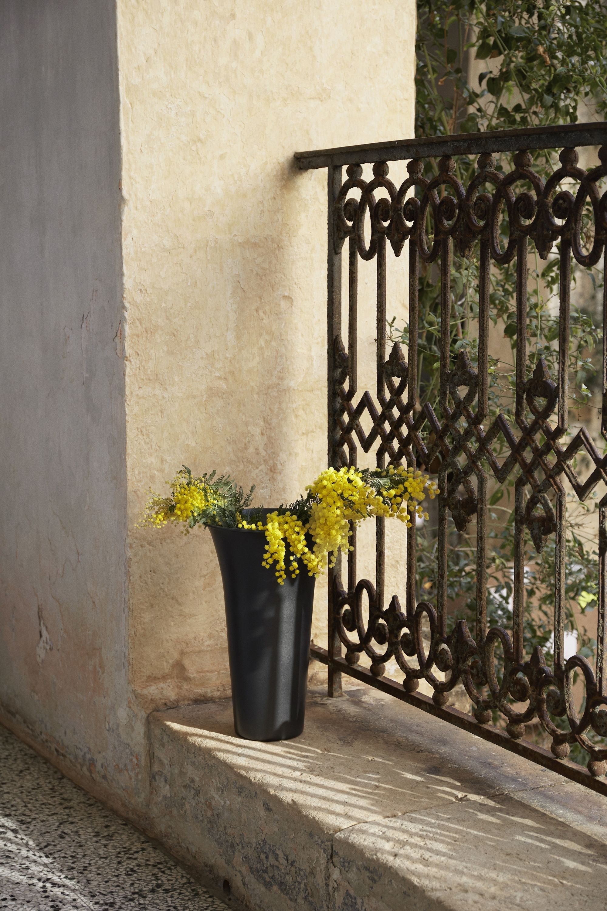 Ferm Living Spun Alu Vase, Blackened Aluminium