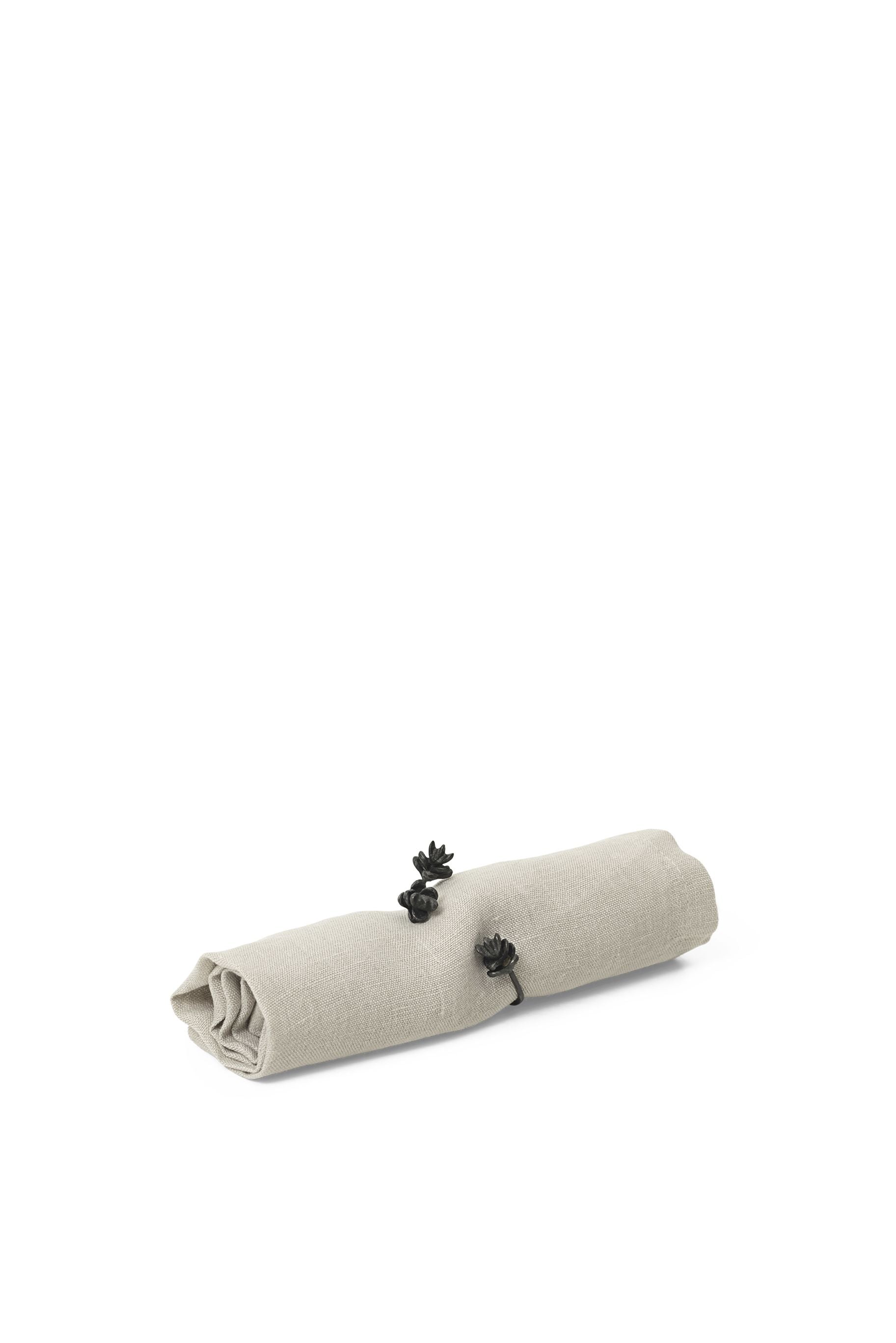 Ferm Living Forest Napkin Rings Ensemble de 4, laiton noir