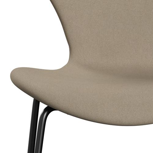 Fritz Hansen 3107 Stuhl Vollbeziegele, schwarz/divina leichte Beige