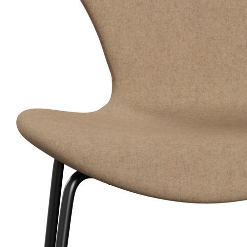 Fritz Hansen 3107 Stuhl Full Polstery, Black/Divina MD Cappuccino